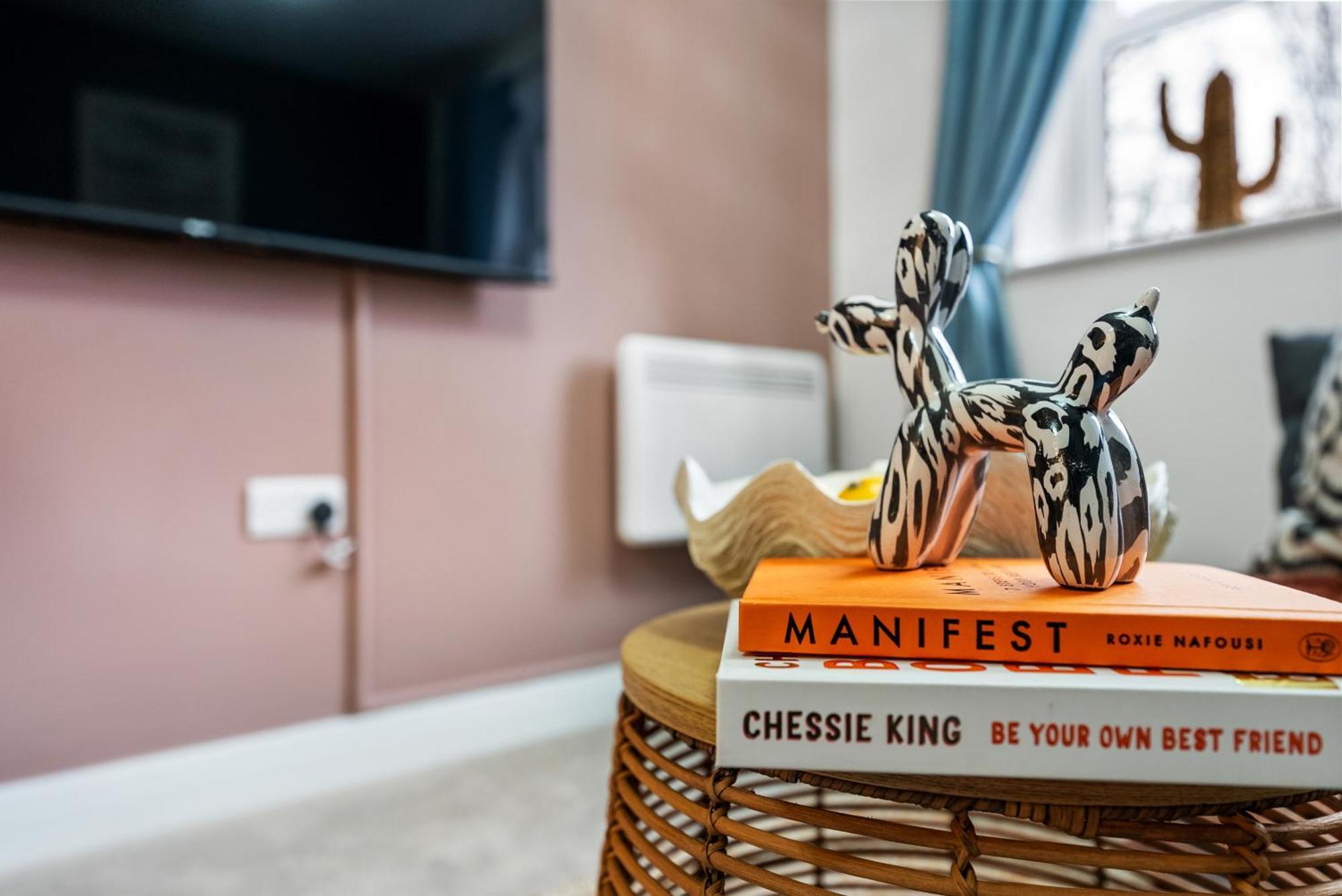 1 Bed Cosy, Stylish Southampton, Sleeps 4, Centre Cosy Flat - Easter Offer - By Blue Puffin *