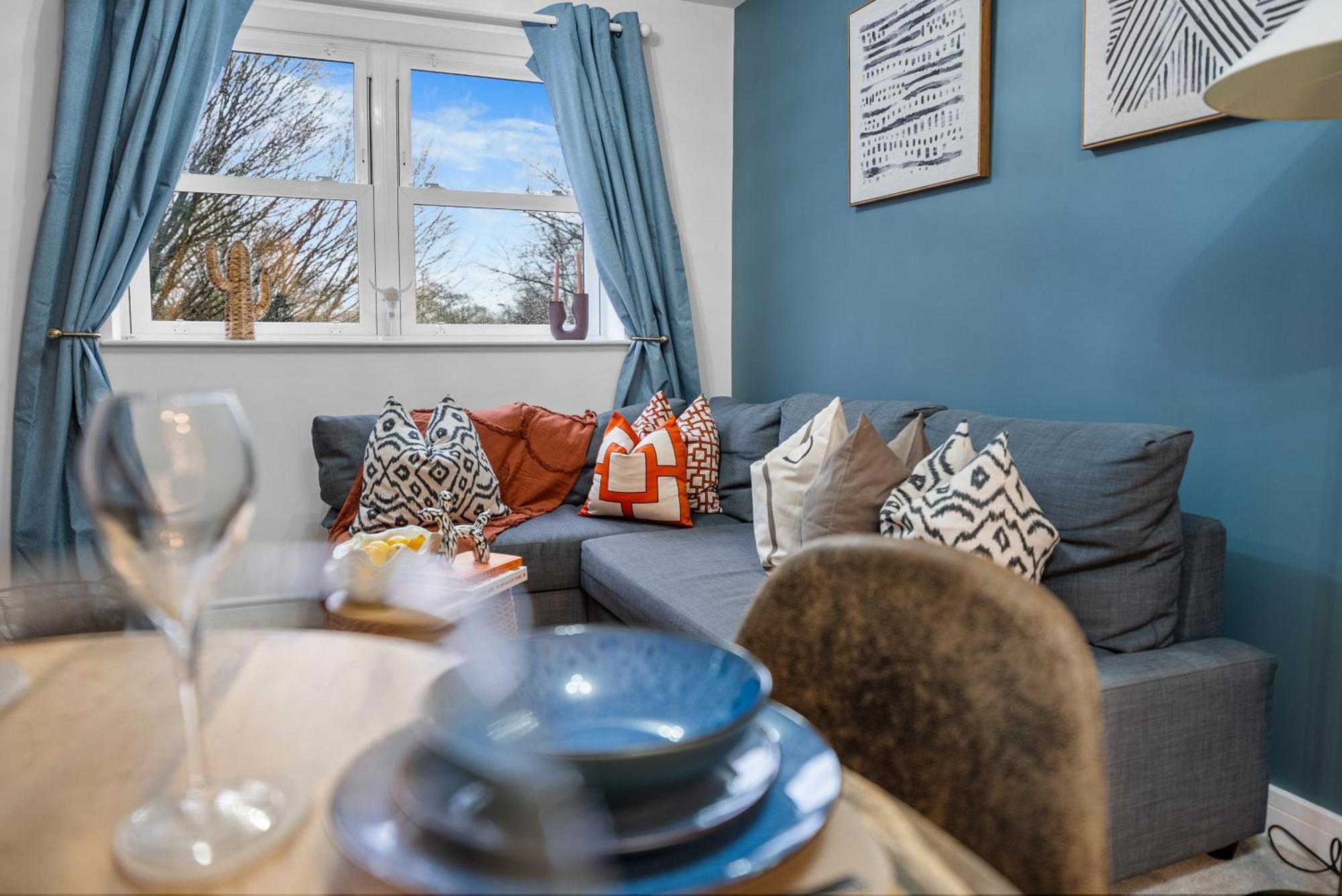 Apartment 1 Bed Cosy, Stylish Southampton, Sleeps 4, Centre Cosy Flat - Easter Offer - By Blue Puffin