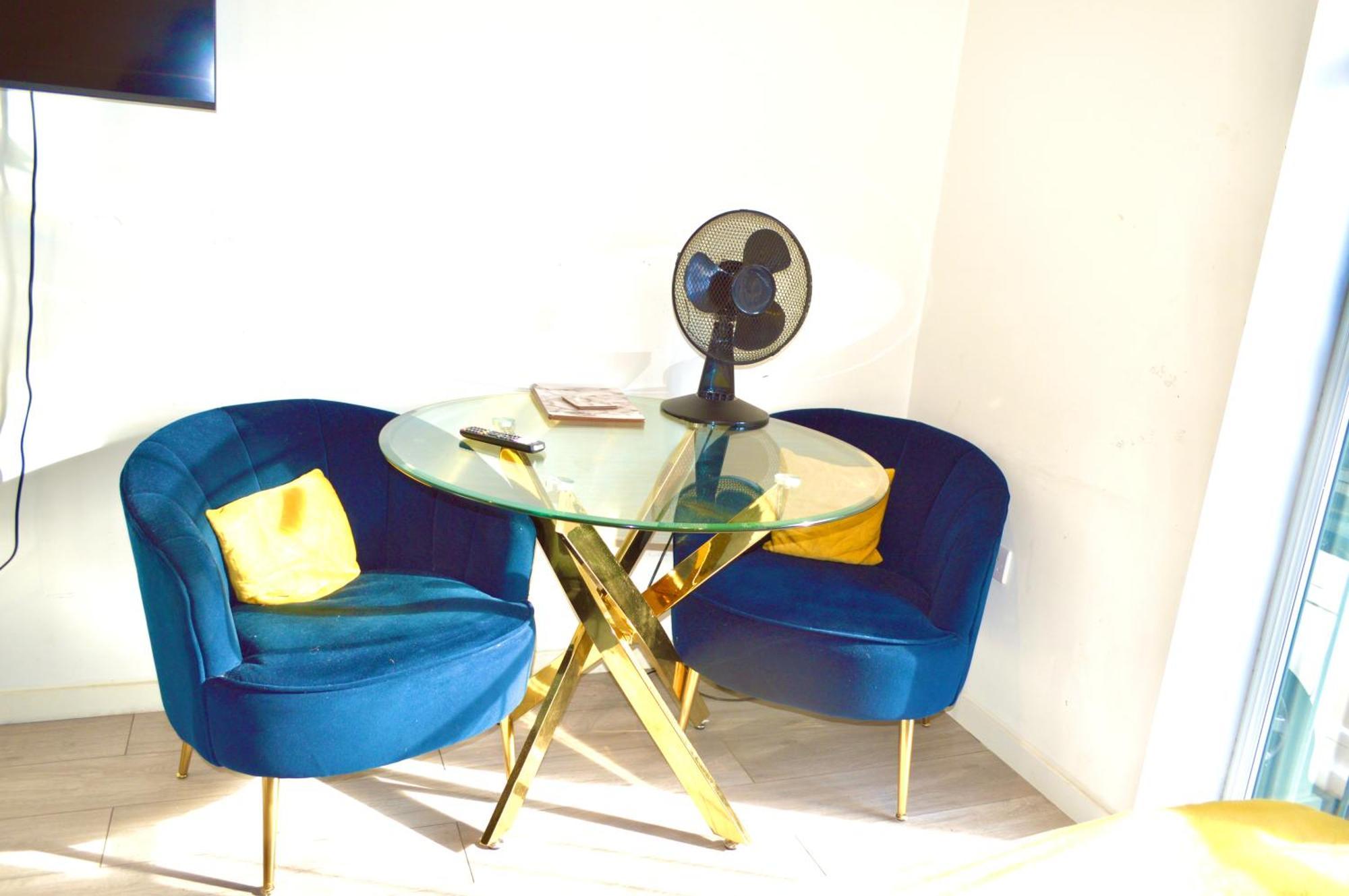 Smart Modern Ocean Village Studio