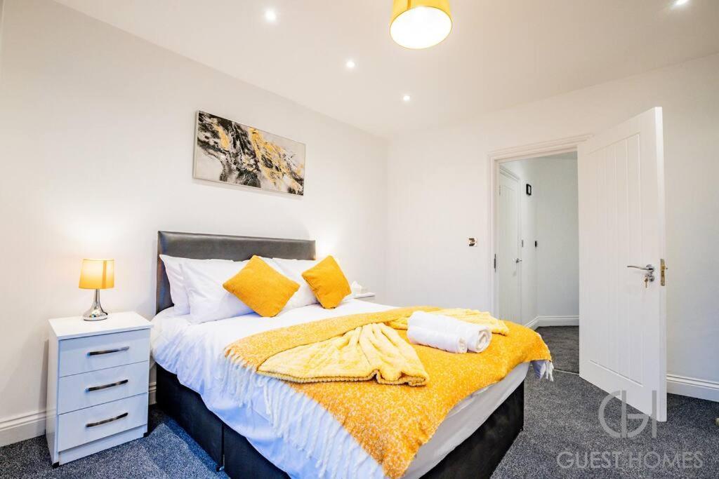 Holiday home Host & - Broadland House
