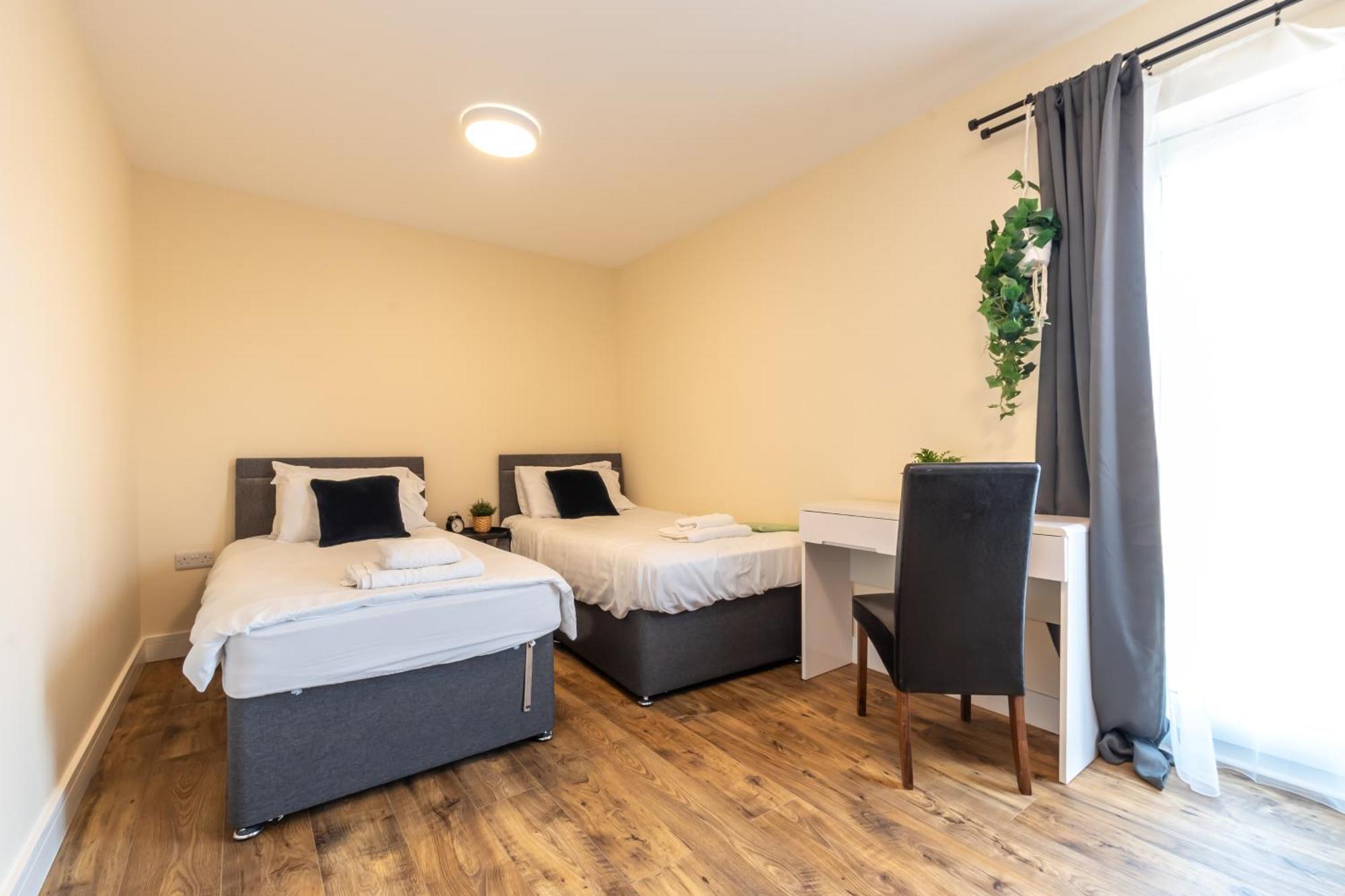 Apartment With Free P For Van.