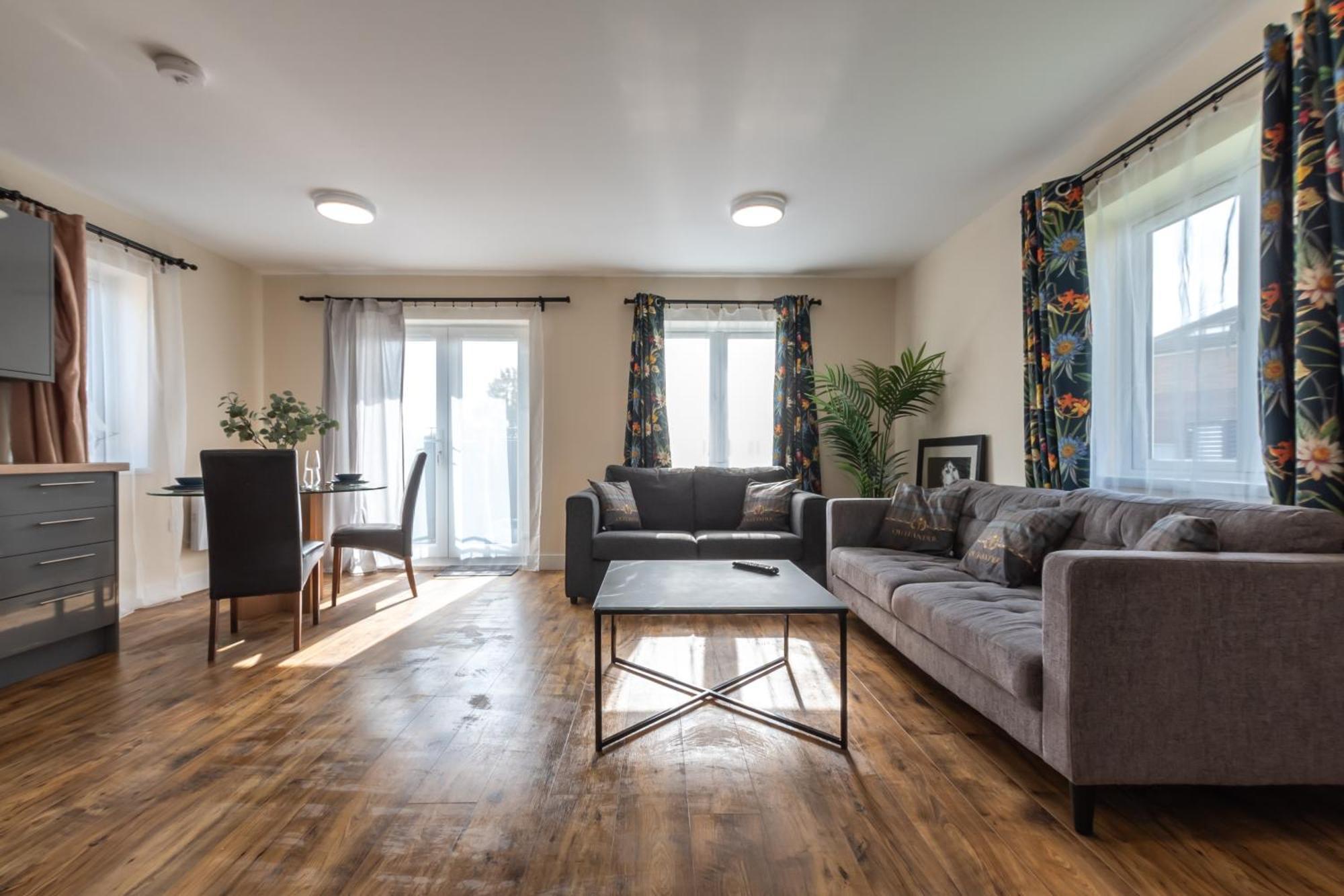 Apartment With Free P For Van.