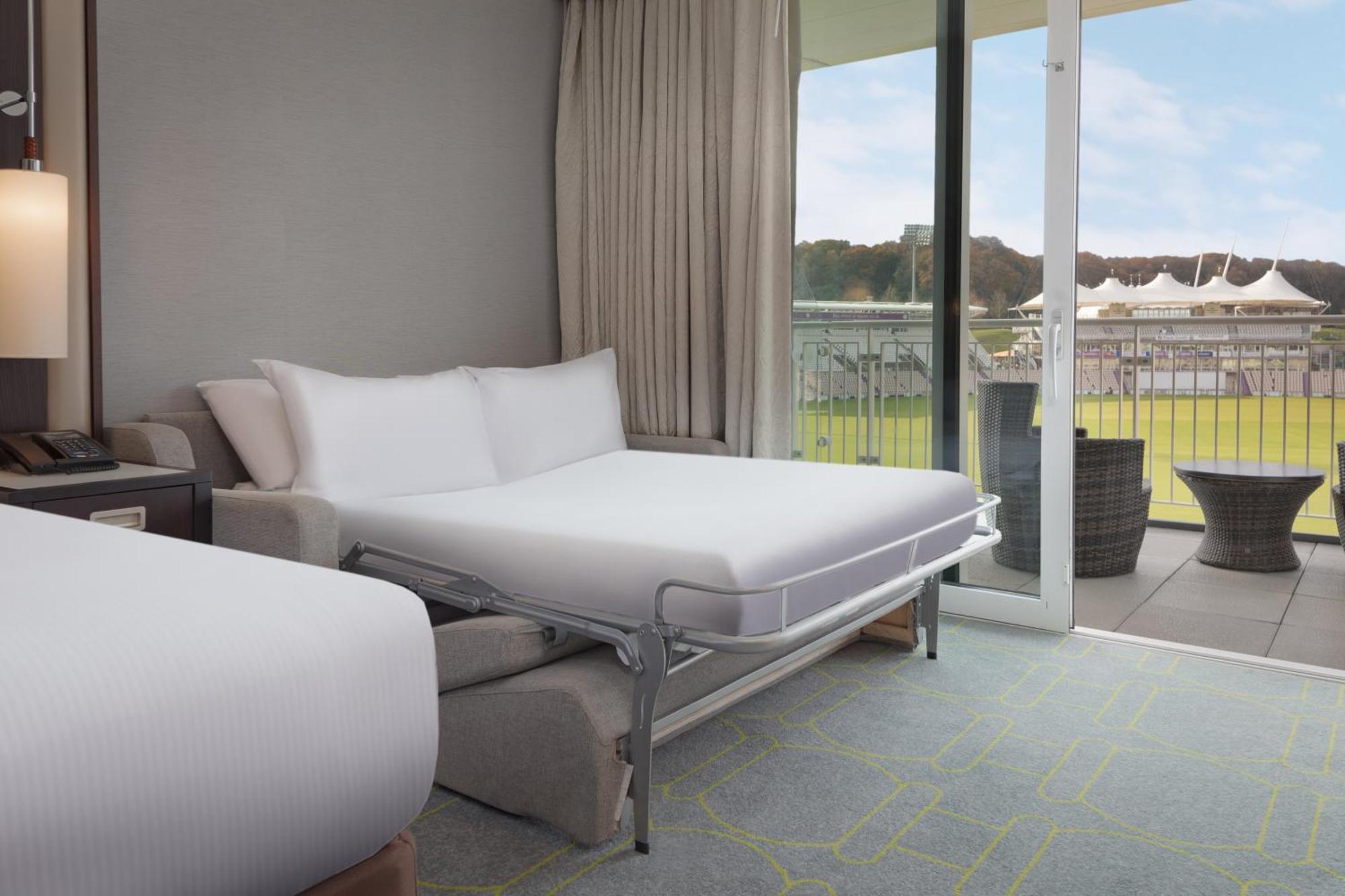 Hilton - Utilita Bowl 4*