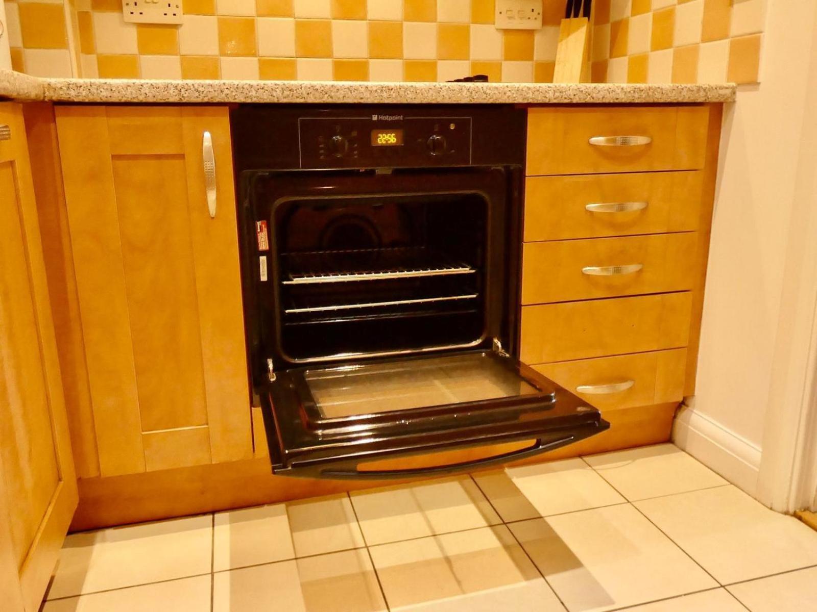 Apartment Comfortable 4Br,2Ba Nearhospital & Free Parking *