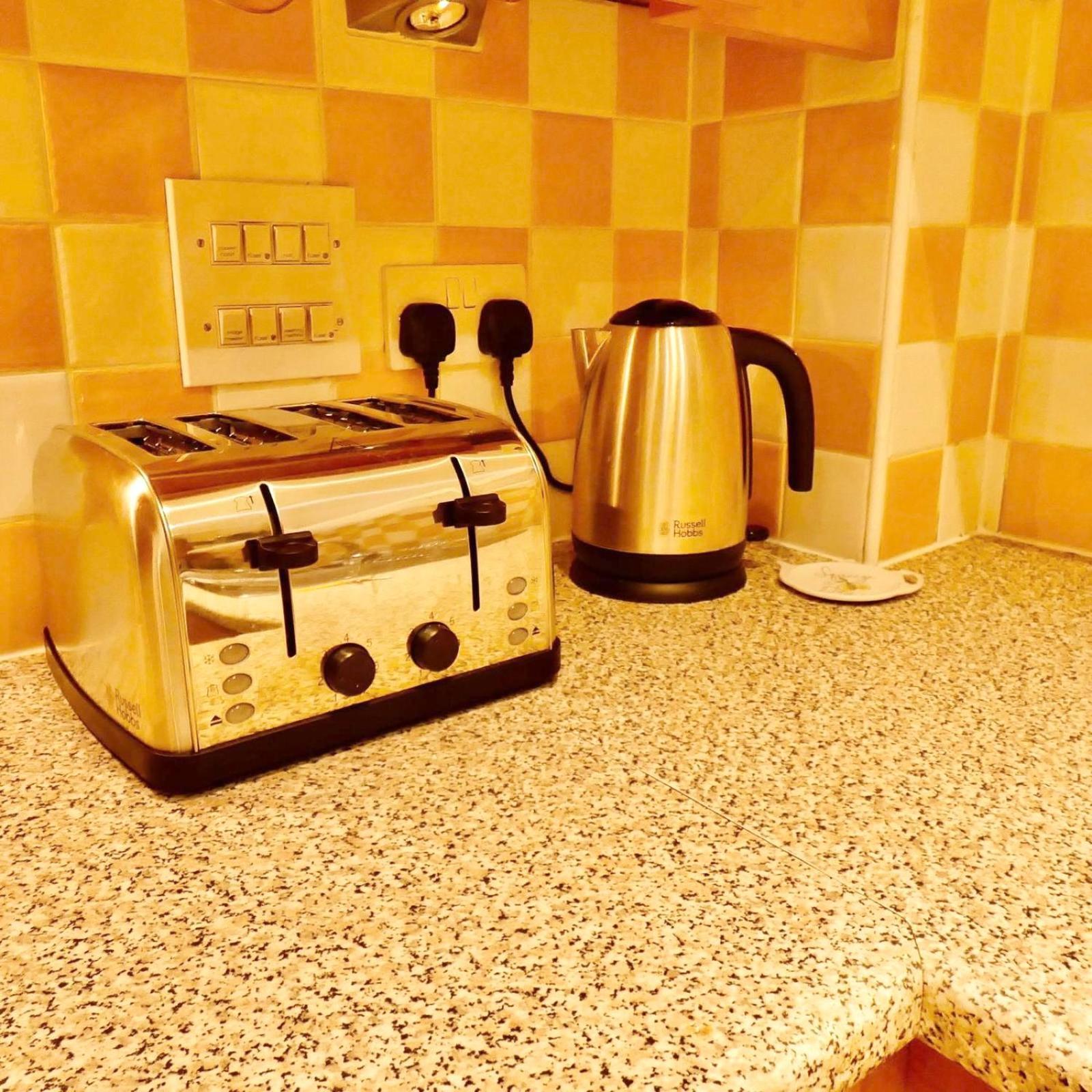 Comfortable 4Br,2Ba Nearhospital & Free Parking Southampton