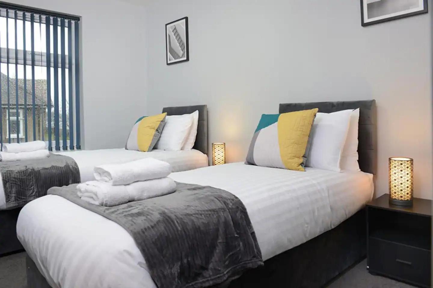 4Br Contractor-Friendly Home Ideal For Teams Holiday home