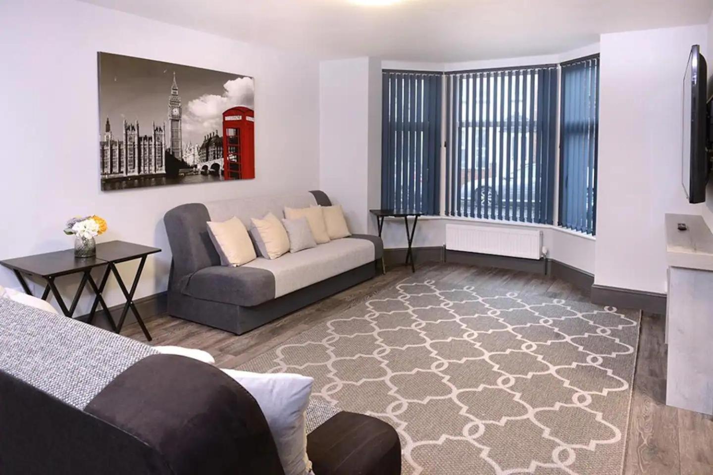 Holiday home 4Br Contractor-Friendly Home Ideal For Teams