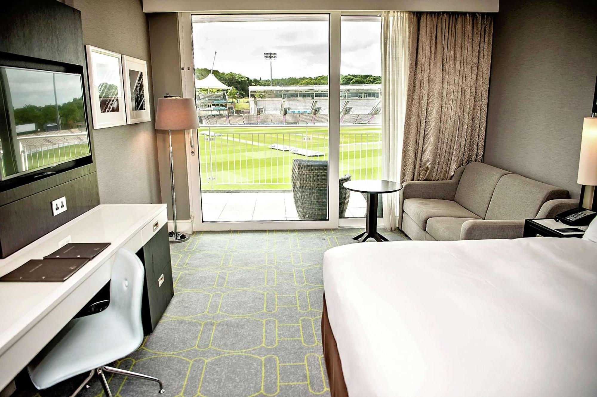 Hilton - Utilita Bowl 4*