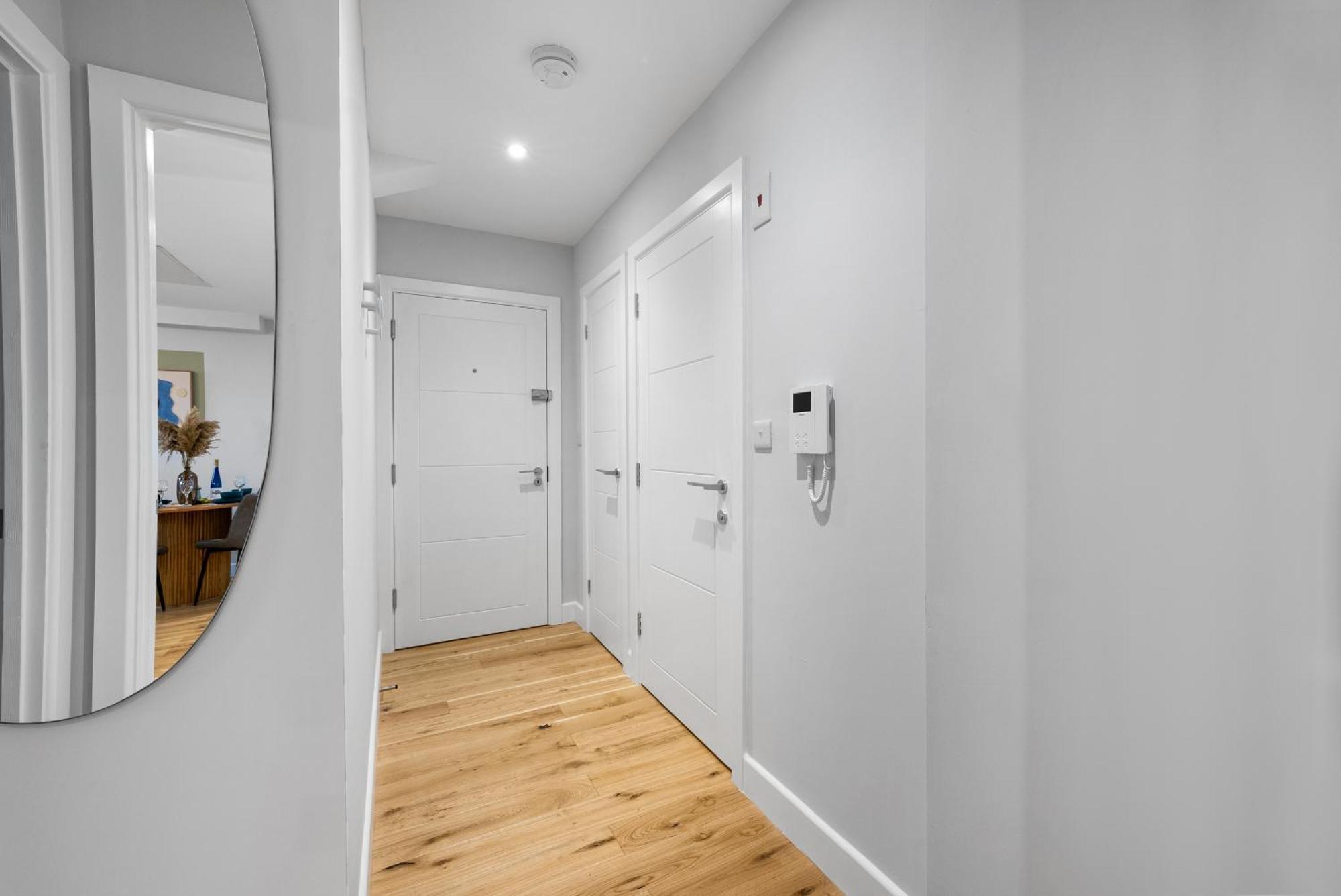 Luxury 1 Bed Stylish Chic Apartment, Southampton! Stylish Abode Sleeps 4, Great Location! Spring Offer - By Blue Puffin * Southampton