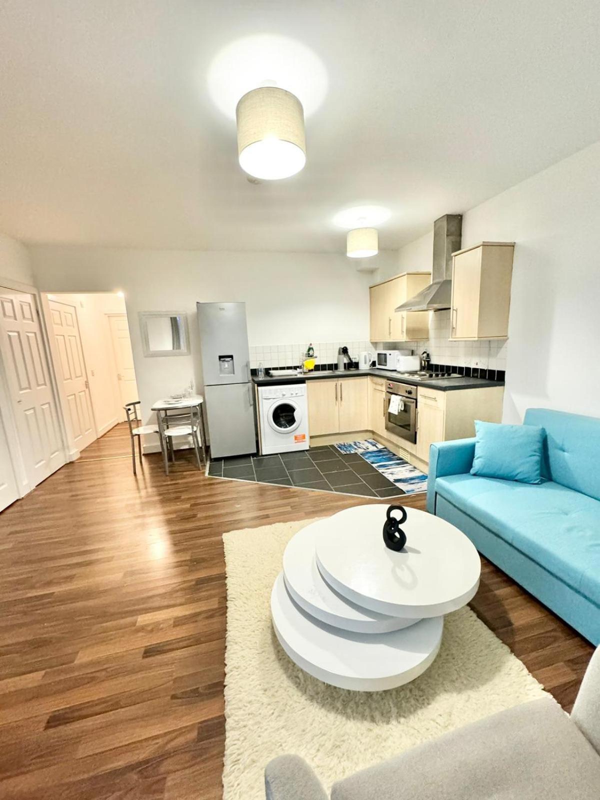 Apartment Cozy With Free Parking Southampton