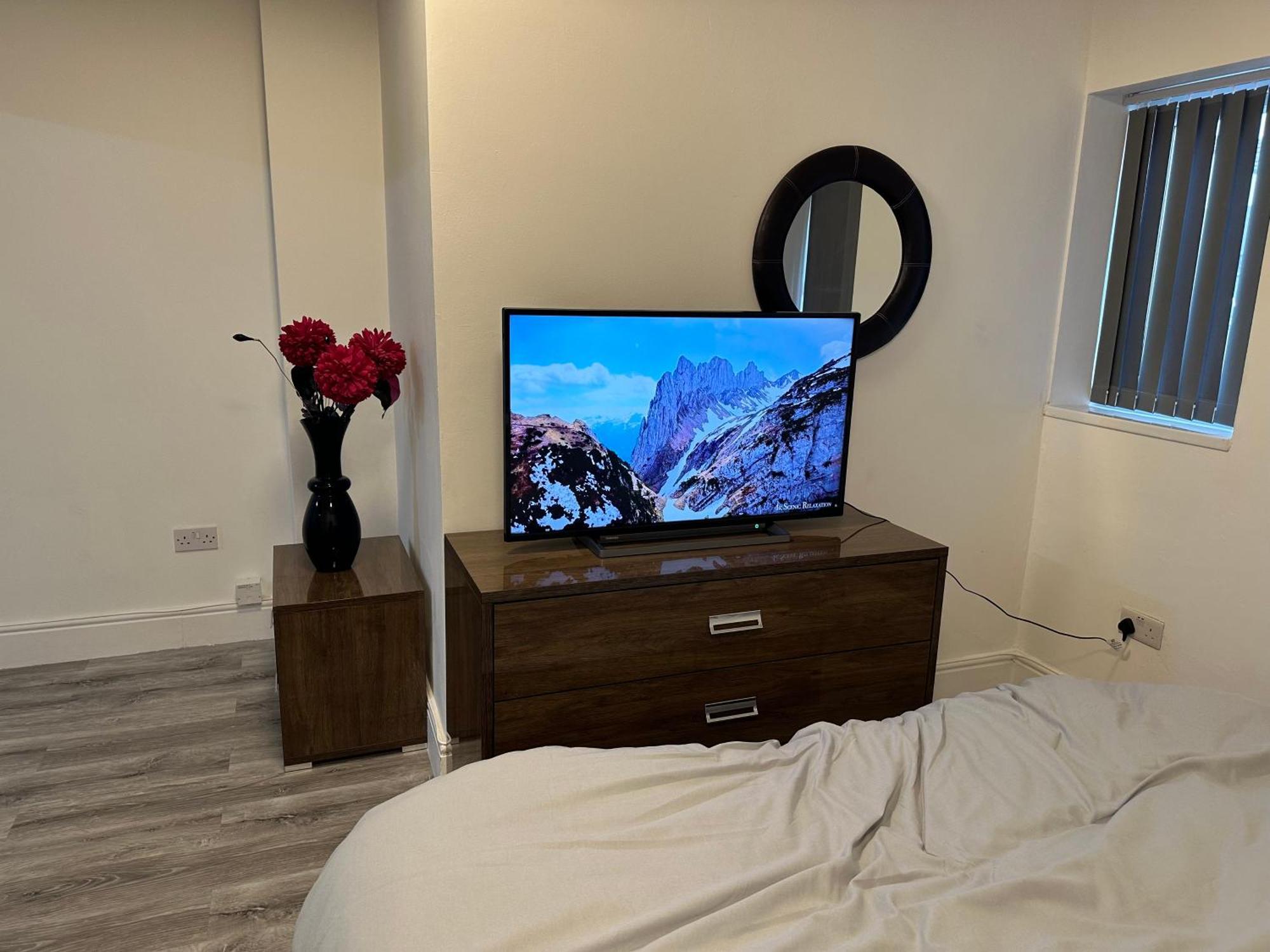 Independent Luxury En-suite Southampton