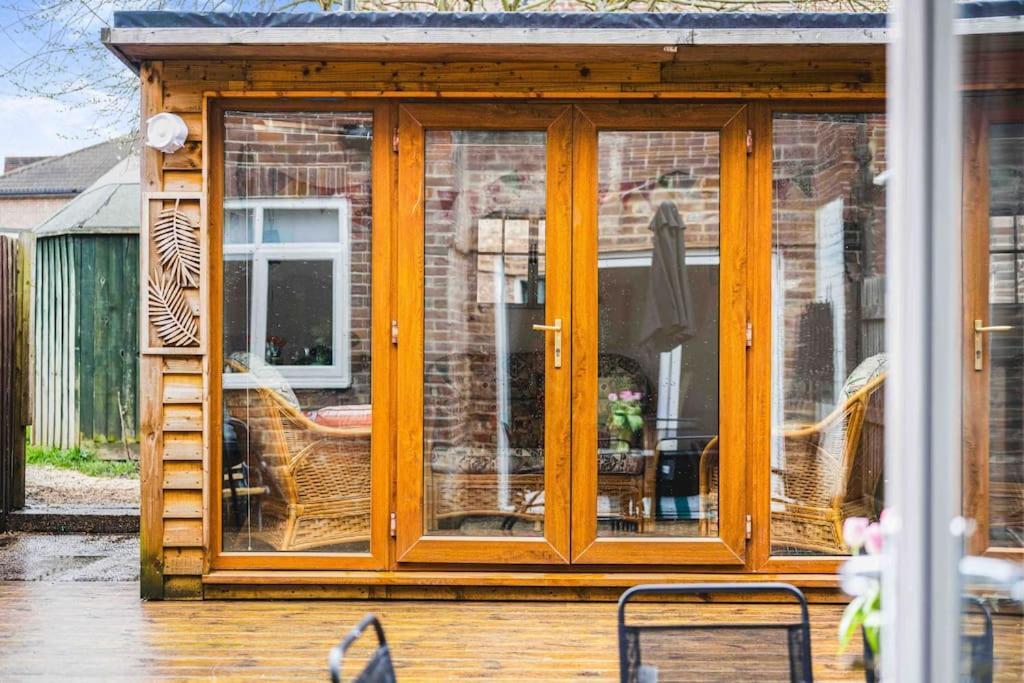 Holiday home Beautiful 4 Bedroom House By The River