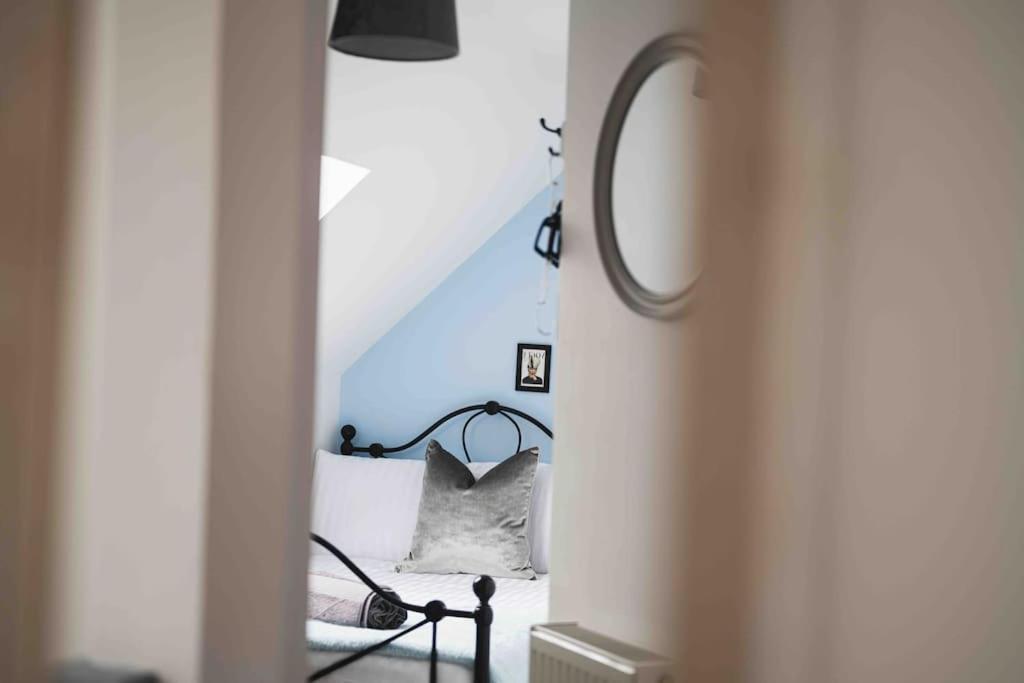 Holiday home Beautiful 4 Bedroom House By The River Southampton