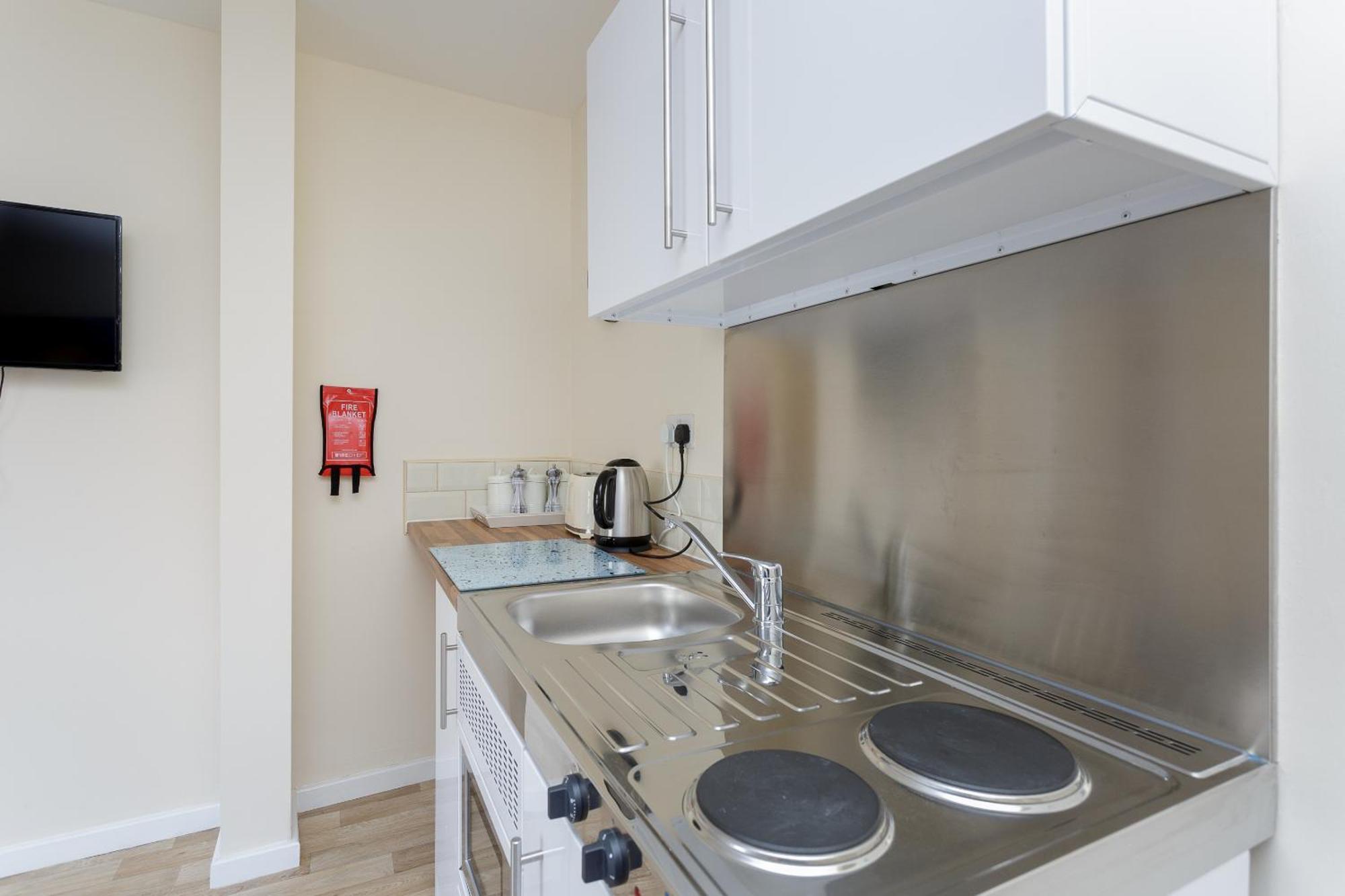 Blackberry - Stylish Self-contained Flats In Soton Centre Apartment Southampton