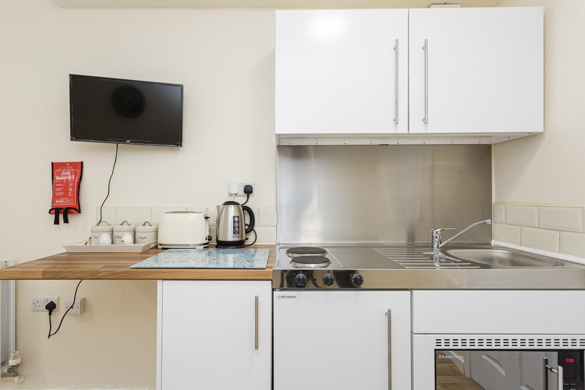 Blackberry - Stylish Self-contained Flats In Soton Centre *