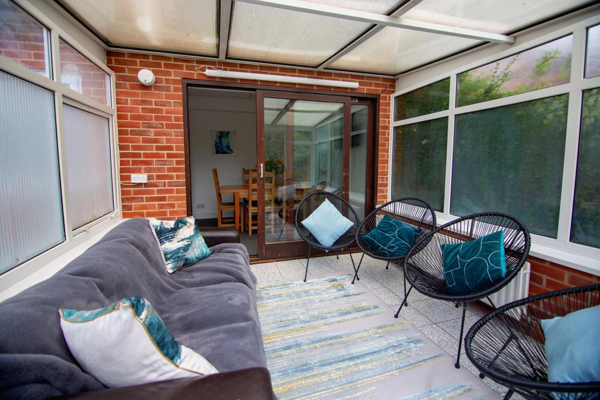Granby Grove Townhouse - Sleeps 8- 4 Bedrooms Holiday home Southampton