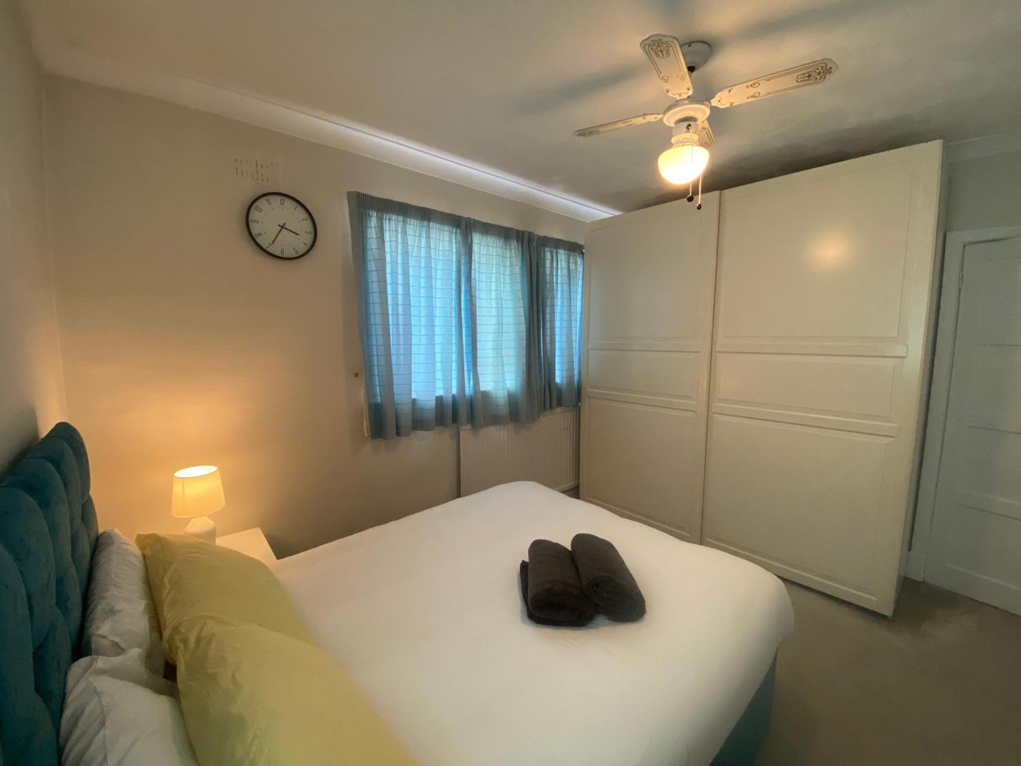 Homestay Bittern With Free Parking & Parking For Cruise Available, Full Access To Kitchen In Southampton
