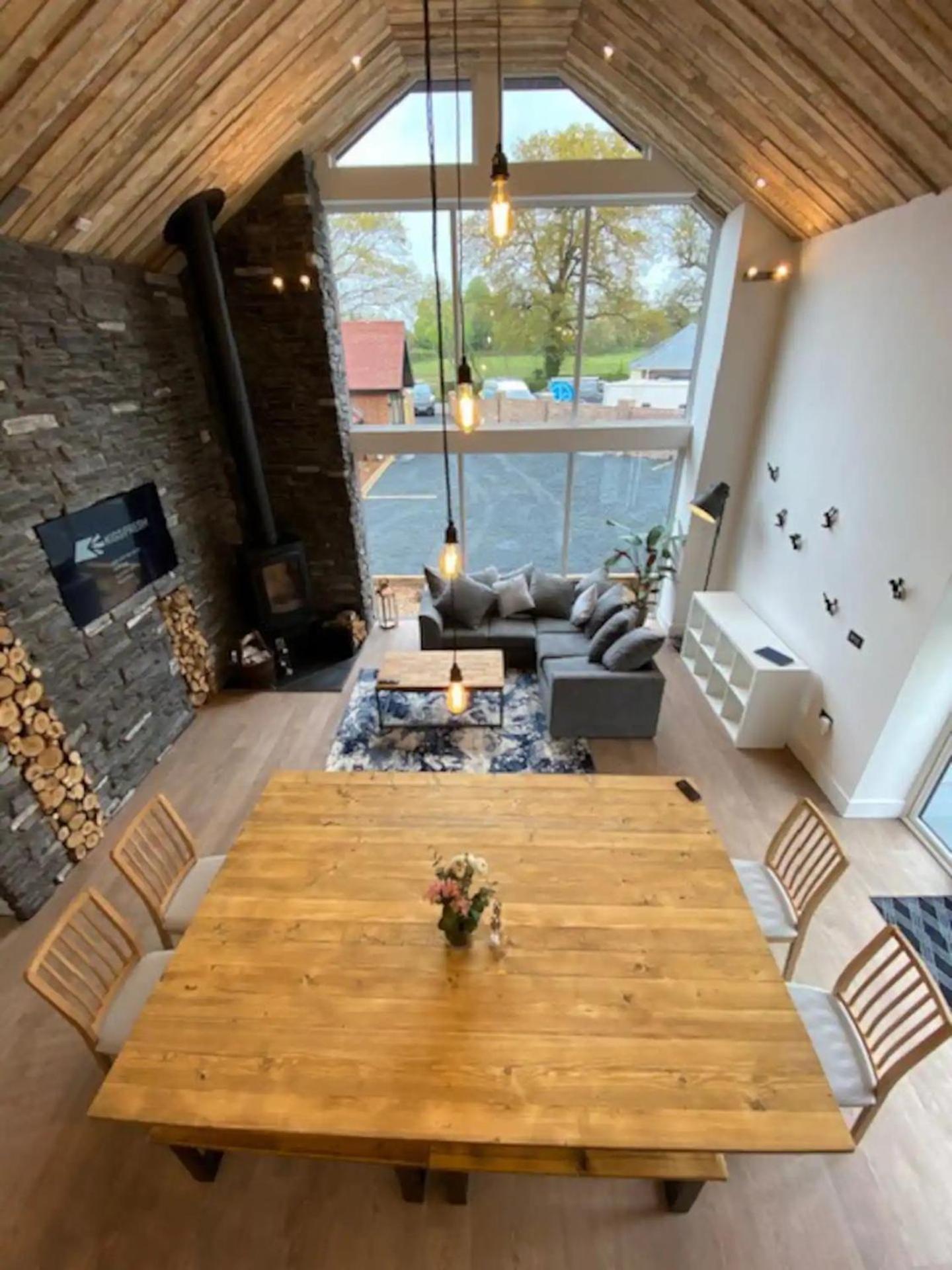 The Oak Barn *