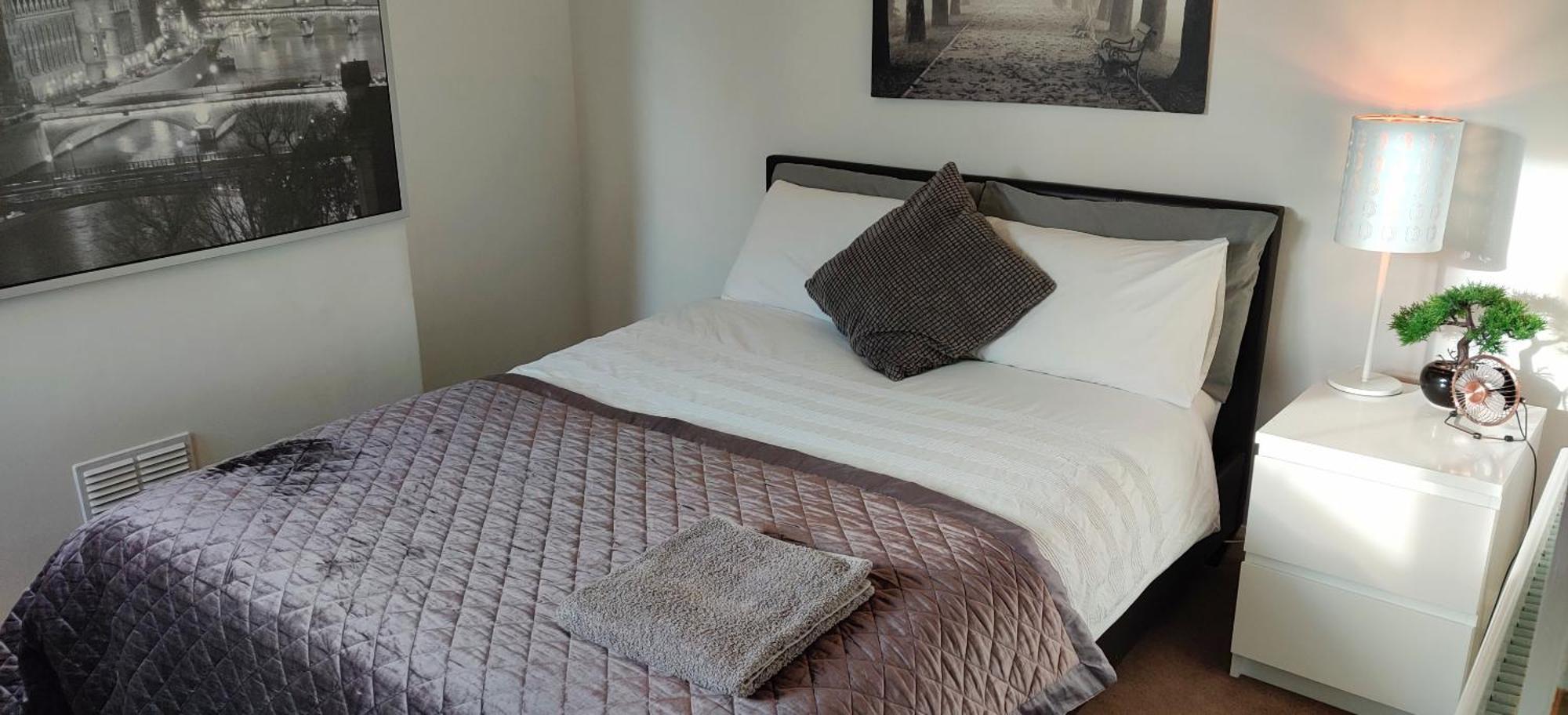 Cosy Bee Formerly Freemantle Solent *
