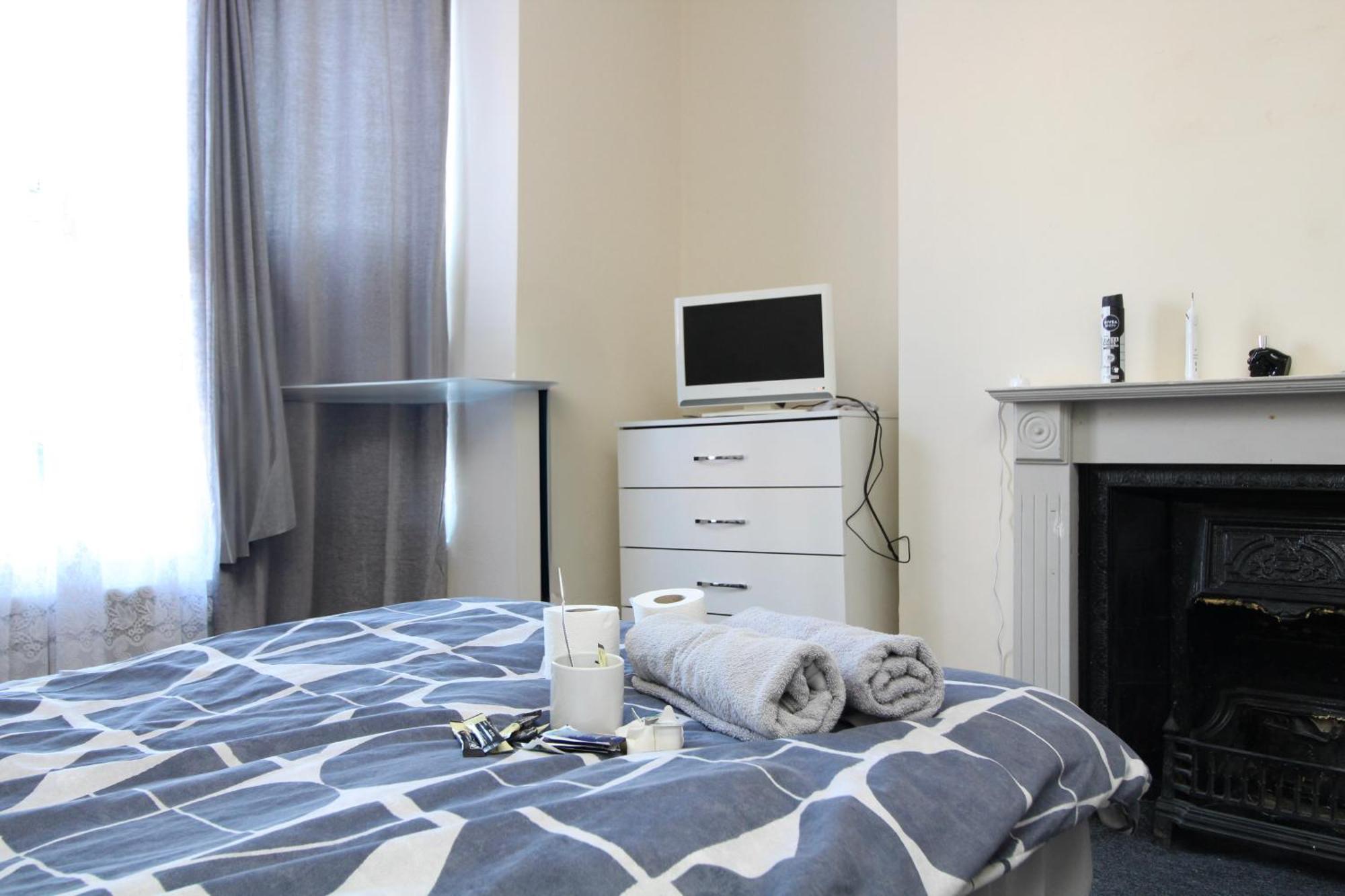 Stafford Road 2 Guest house