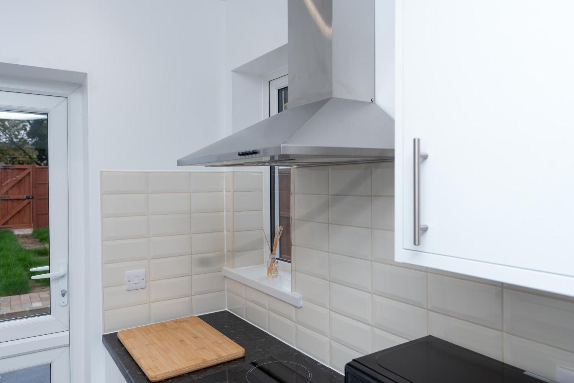 The Albany - 4br 2bath House Up To 7 Guests - Free Parking - Big Garden - Smart Tv - Ideal For Contractors And Family Holiday home