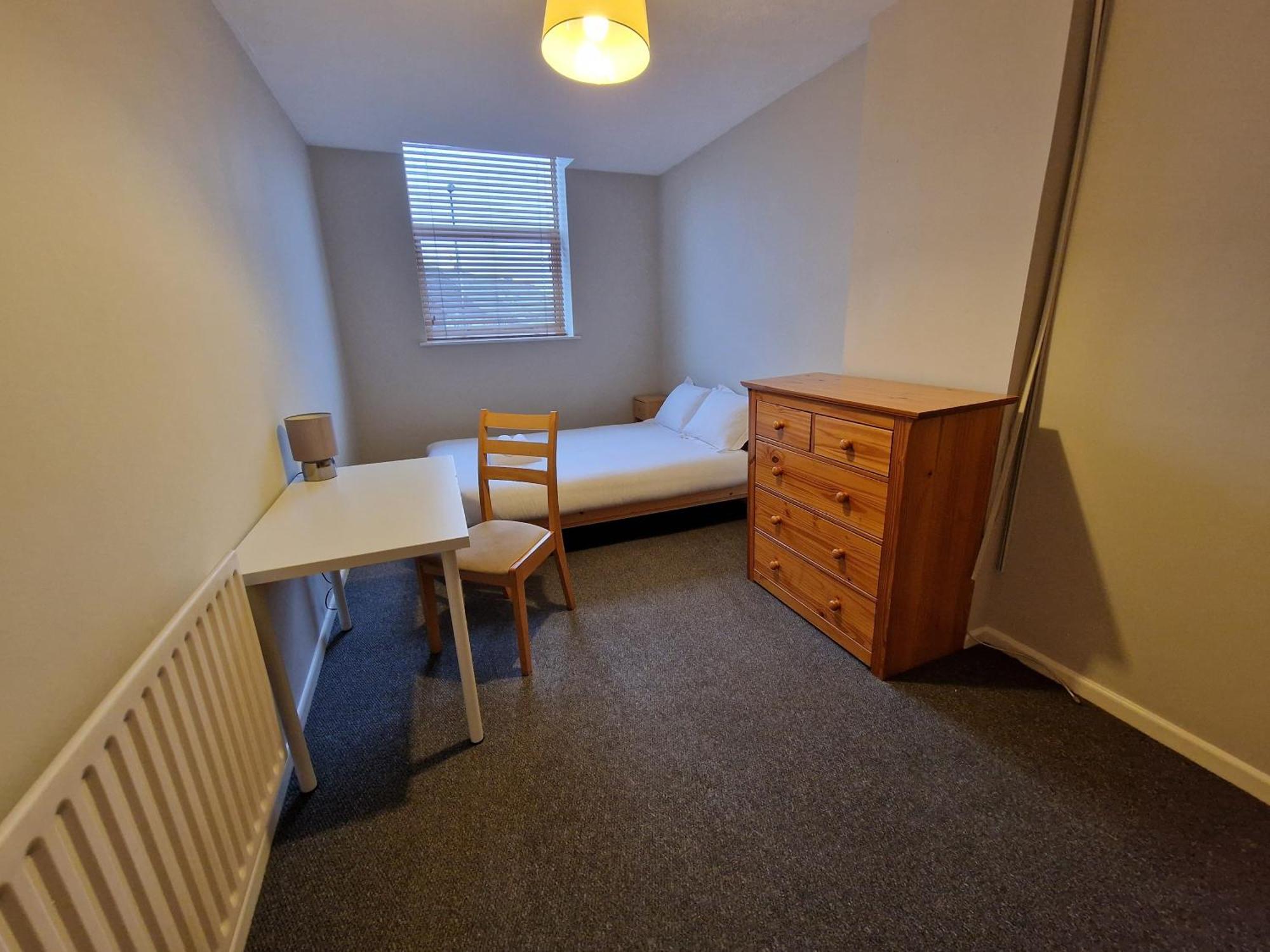 Portsmouth Road A Guest house Southampton