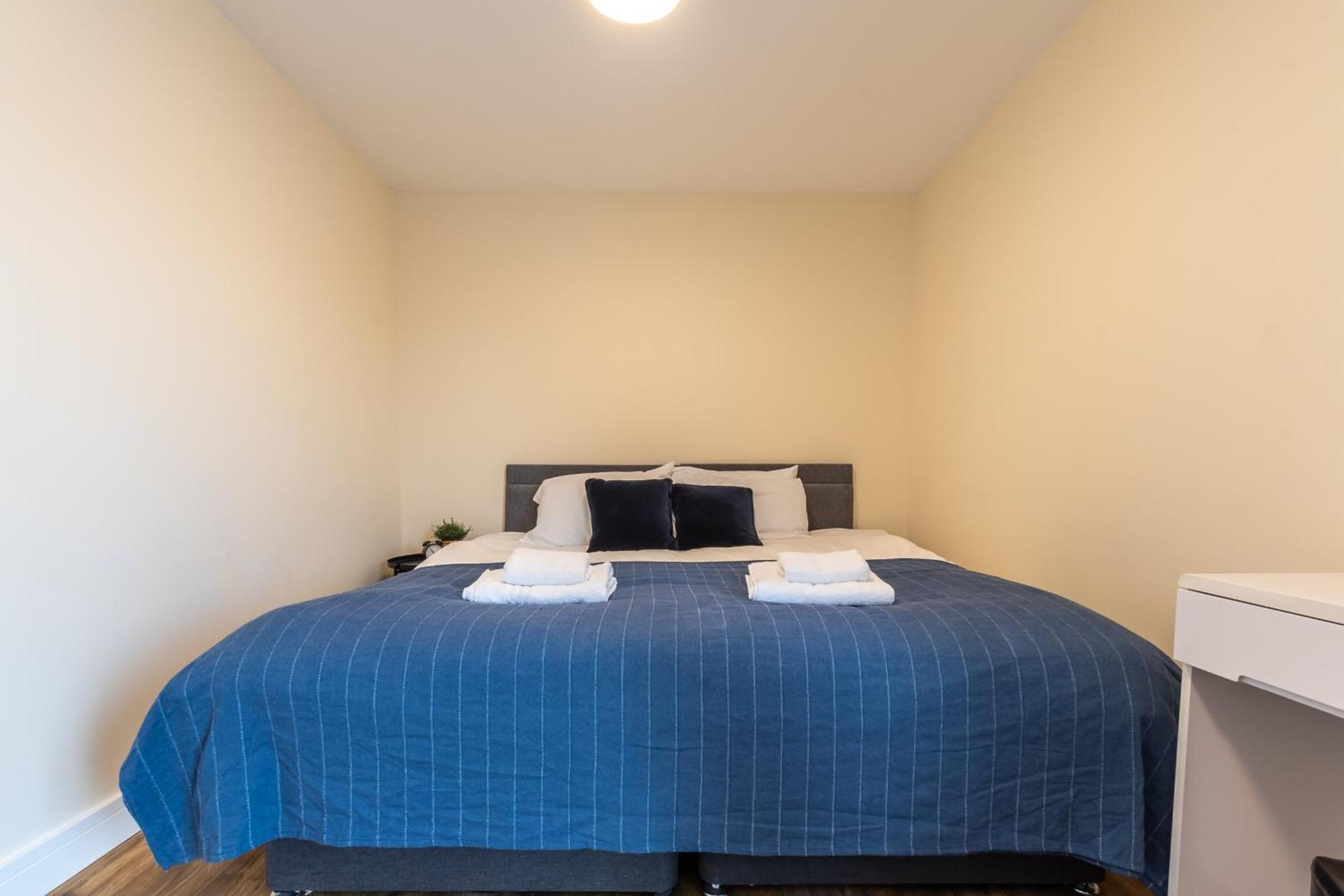 Apartment With Free P For Van. Southampton