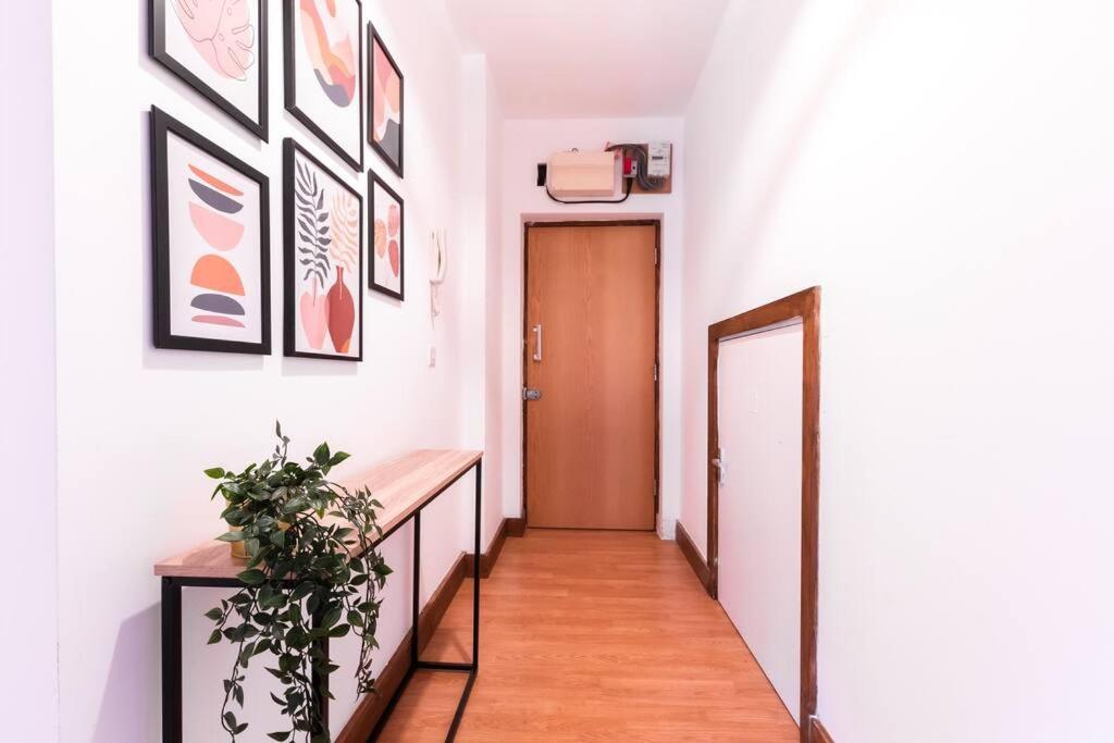 Noir - 2 Bedroom Flat - Sleeps 5 With Parking Apartamento