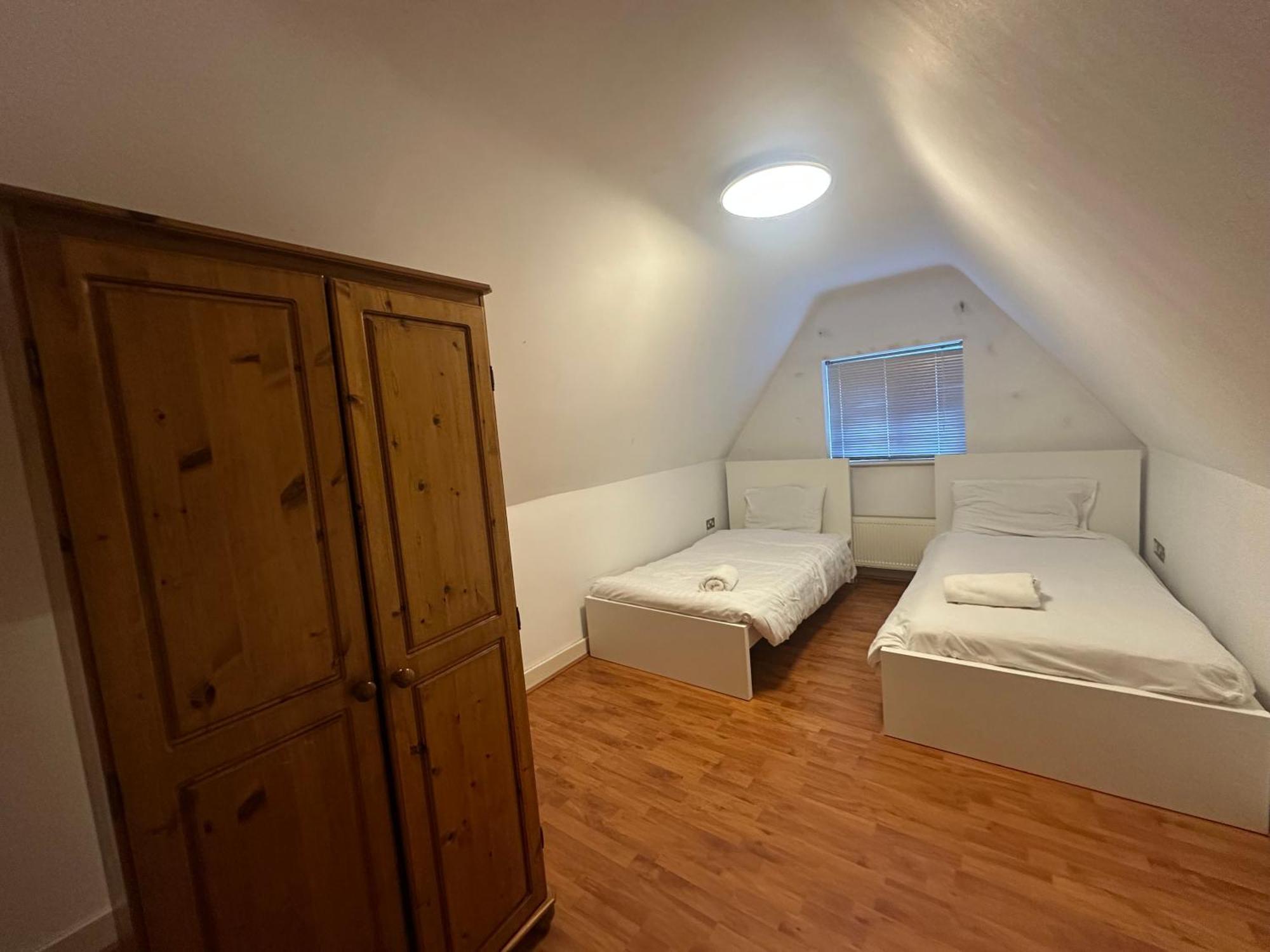Apartment Contractor'S Suite - Free Private Parking And 2 Bath Southampton