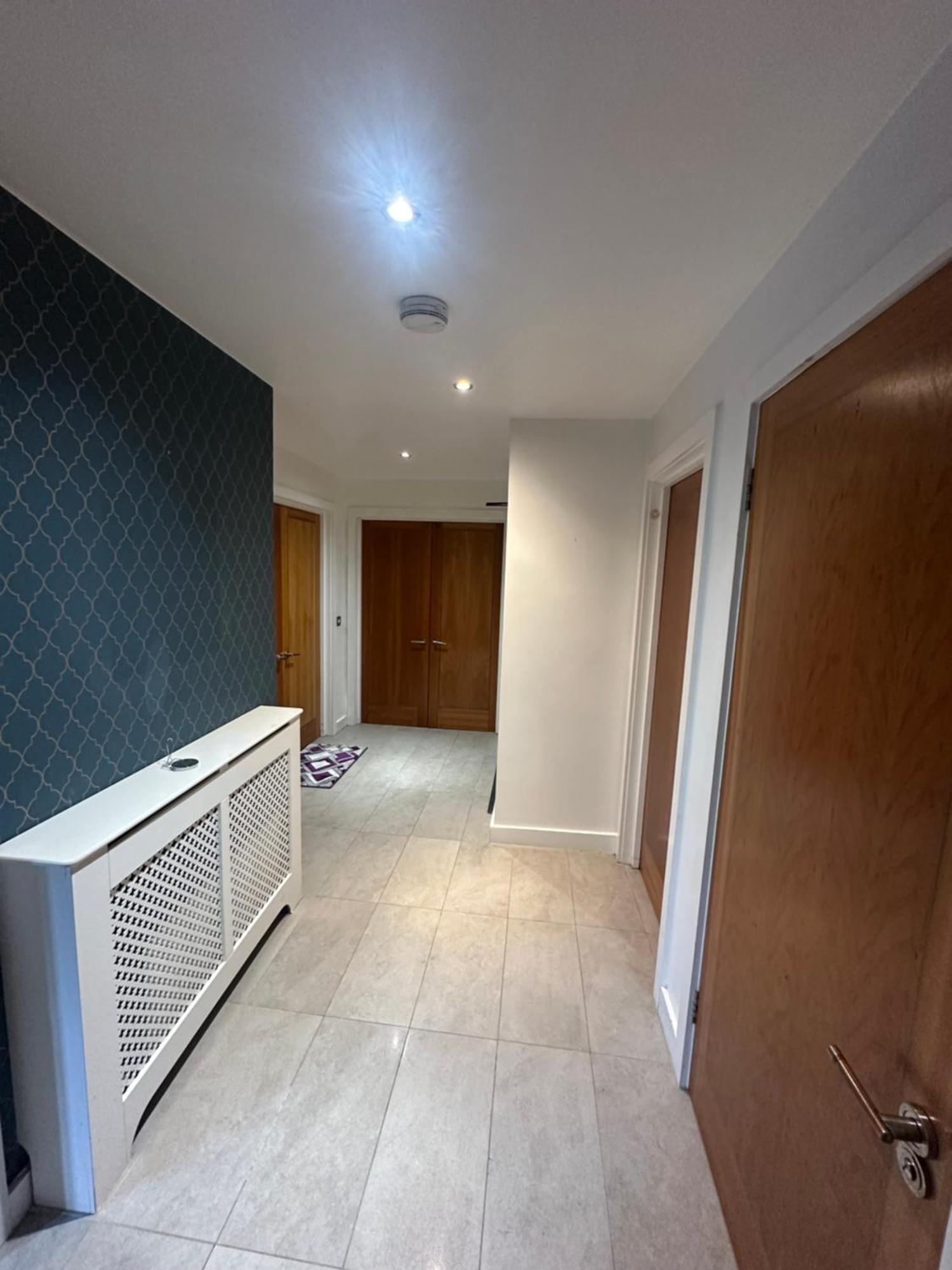 Contractor'S Suite - Free Private Parking And 2 Bath Apartment *
