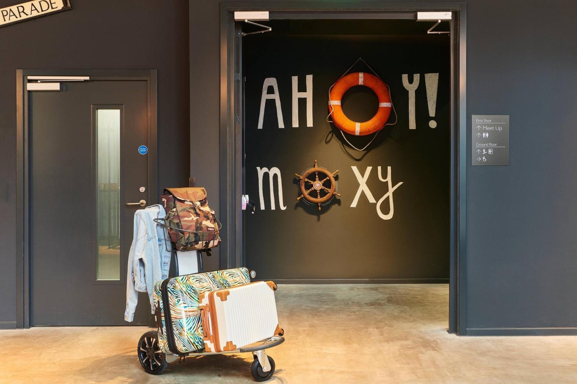 Moxy Hotel 4*