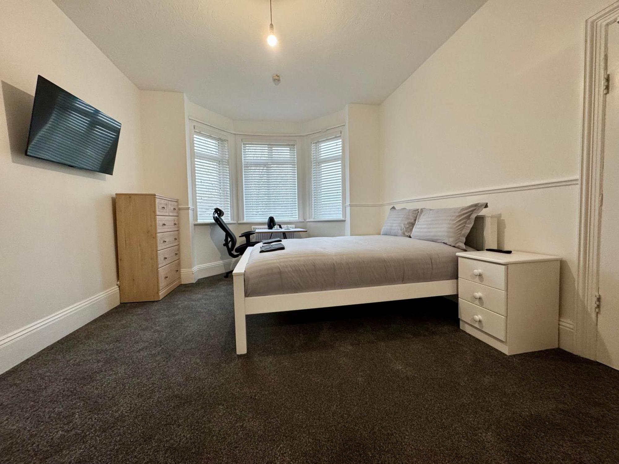 Hometel * Southampton