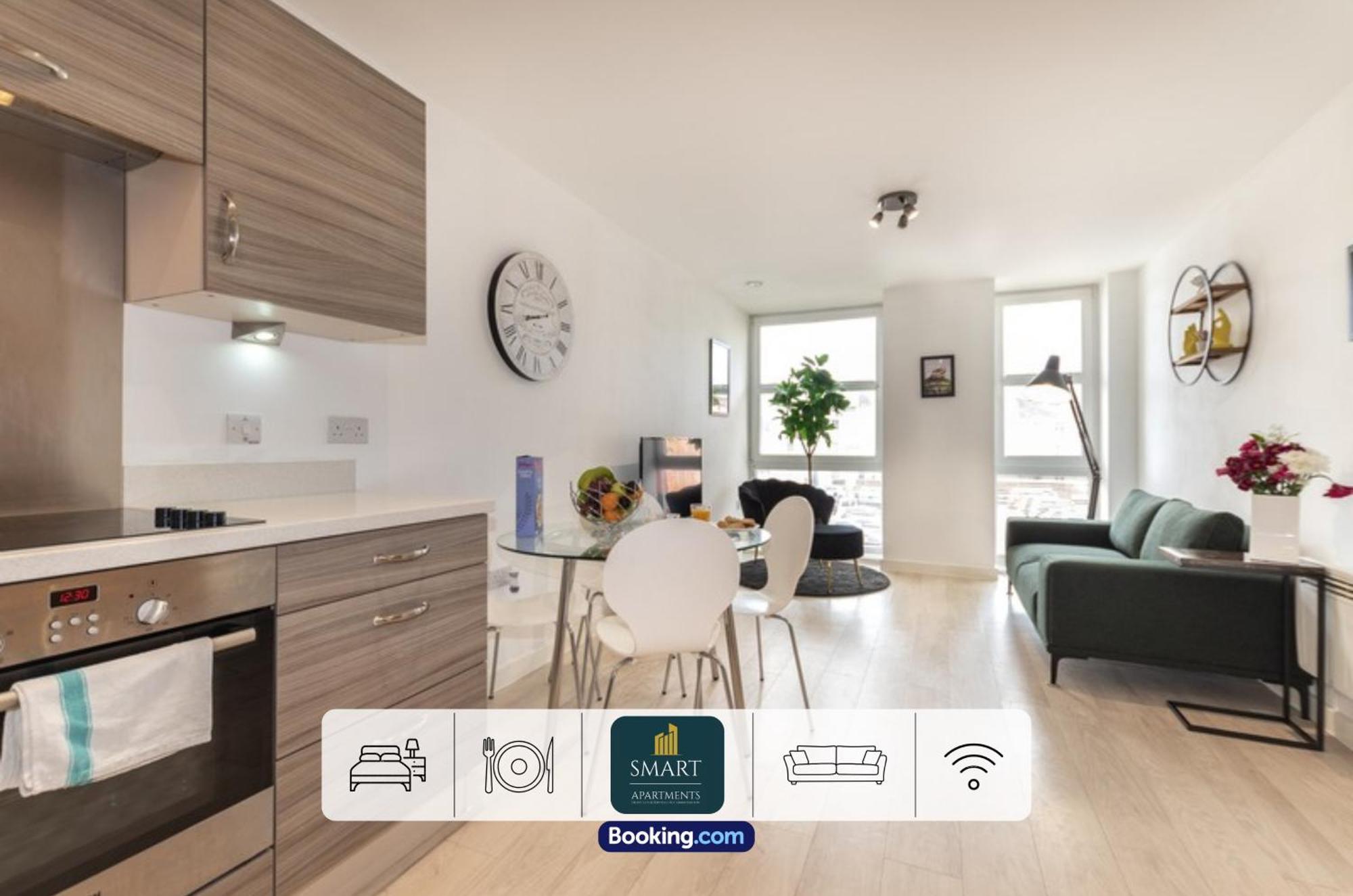 Apartment Spacious Center By Smart Short Lets & Serviced With Free Wifi