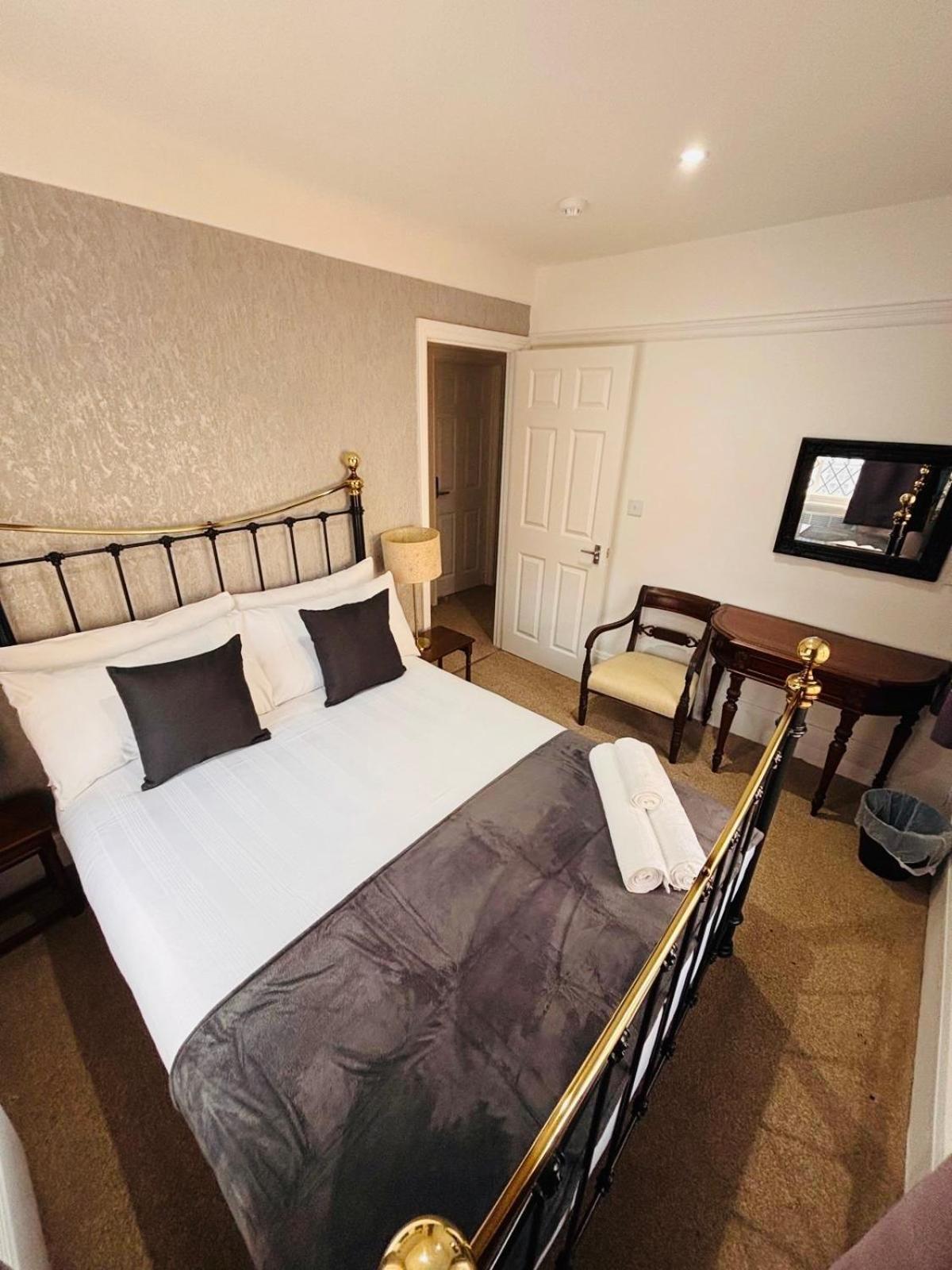 Inn Juniper Berry *