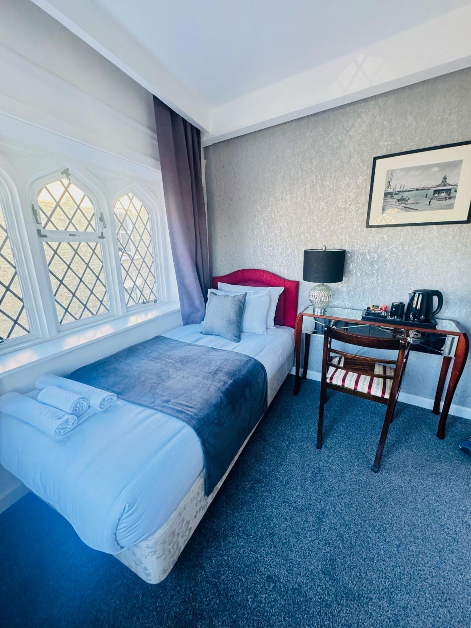 Juniper Berry Inn Southampton