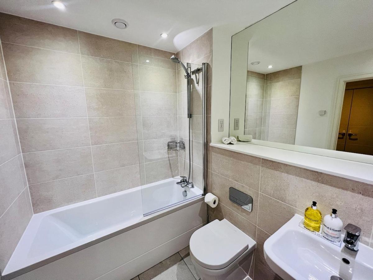 Upscale Contemporary - River Views * Southampton