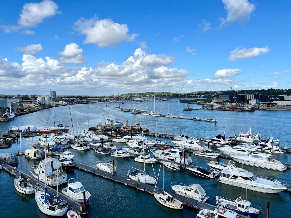 Upscale Contemporary - River Views * Southampton