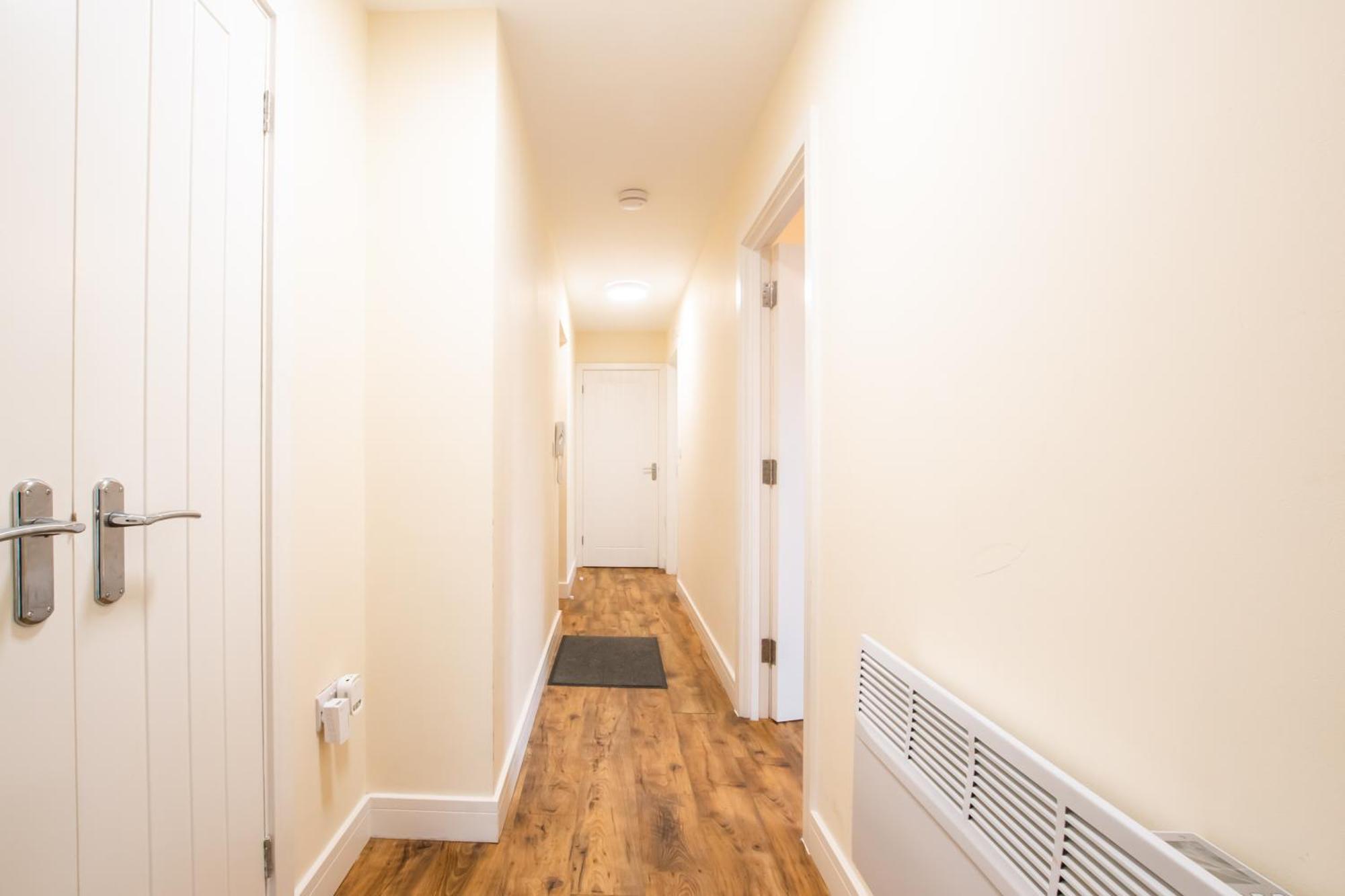 Apartment With Free P For Van. Southampton