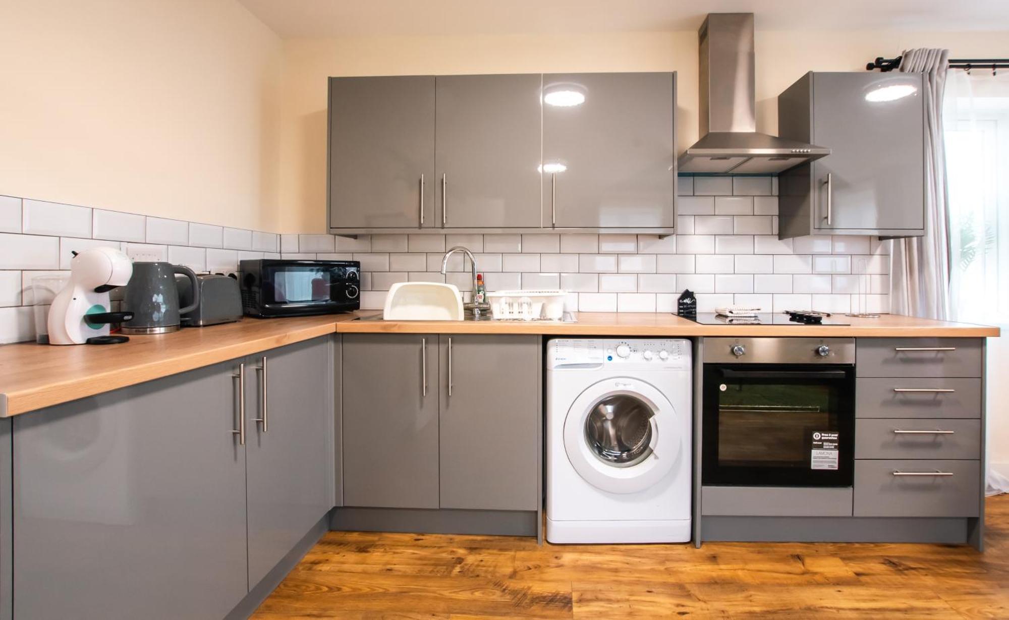 Apartment With Free P For Van. Southampton