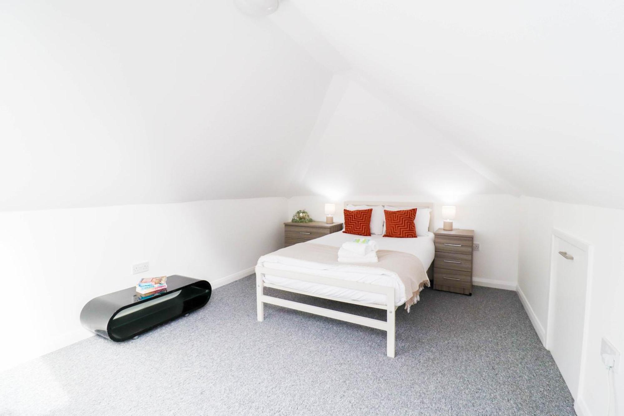 Apartment Centre *
