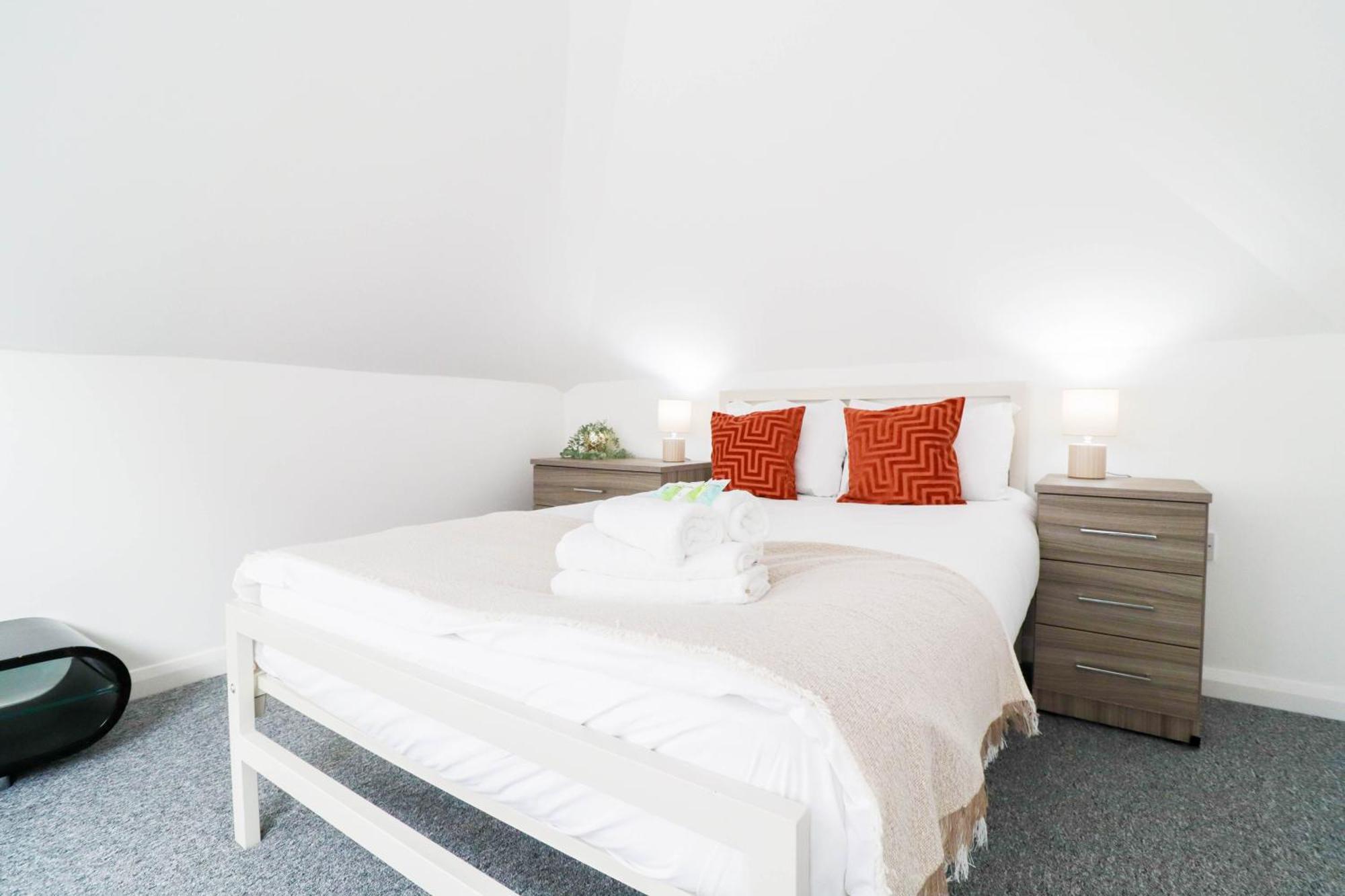 Apartment Centre *