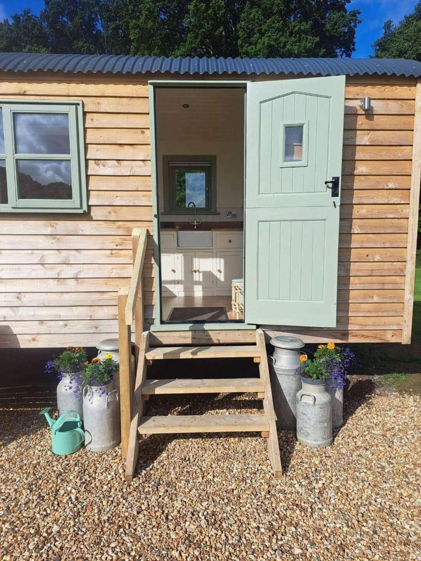 Holiday home Luxury Shepherds Hut Set In A Countryside Setting Southampton