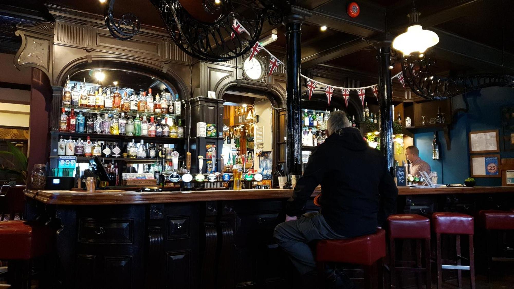 The Grapes Pub 3*