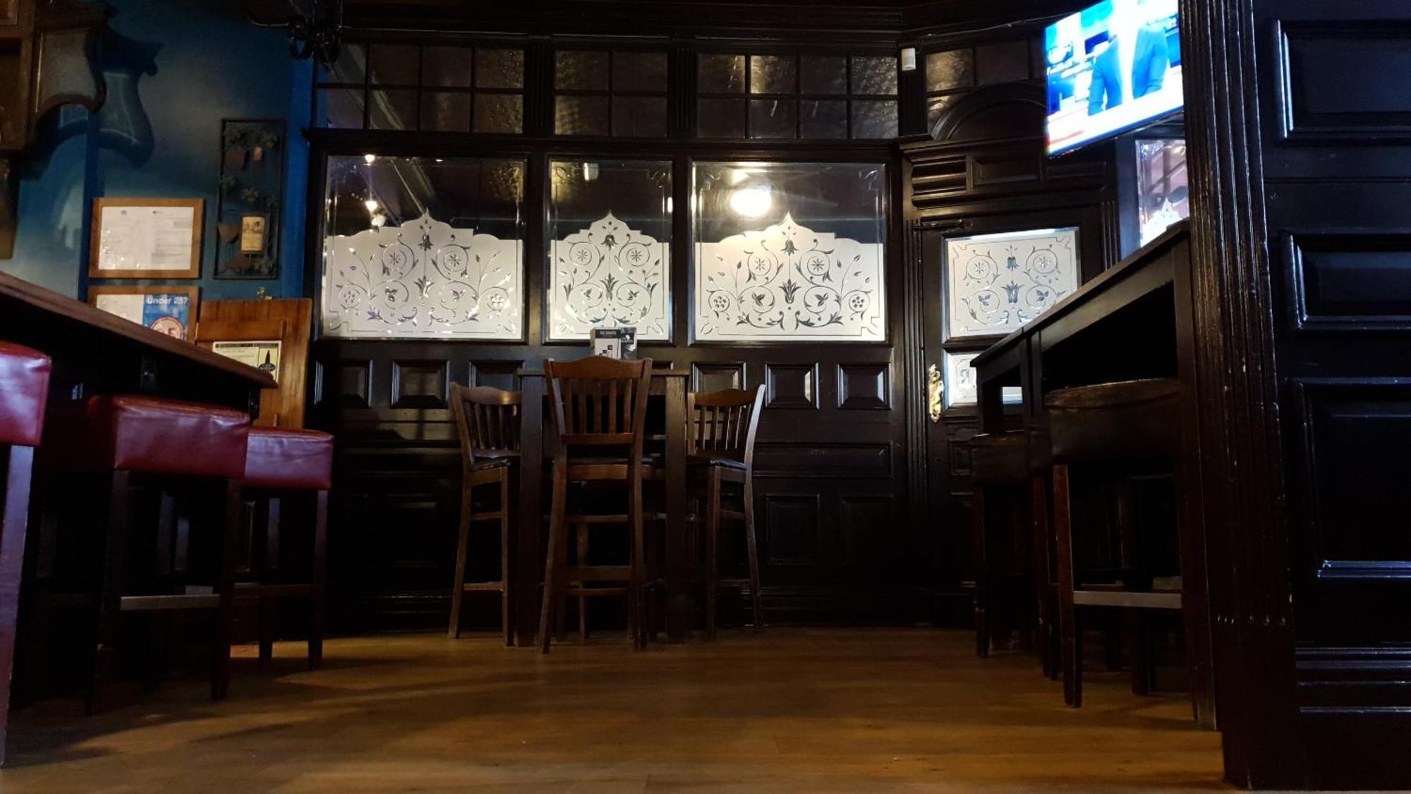 The Grapes Pub Inn 3*