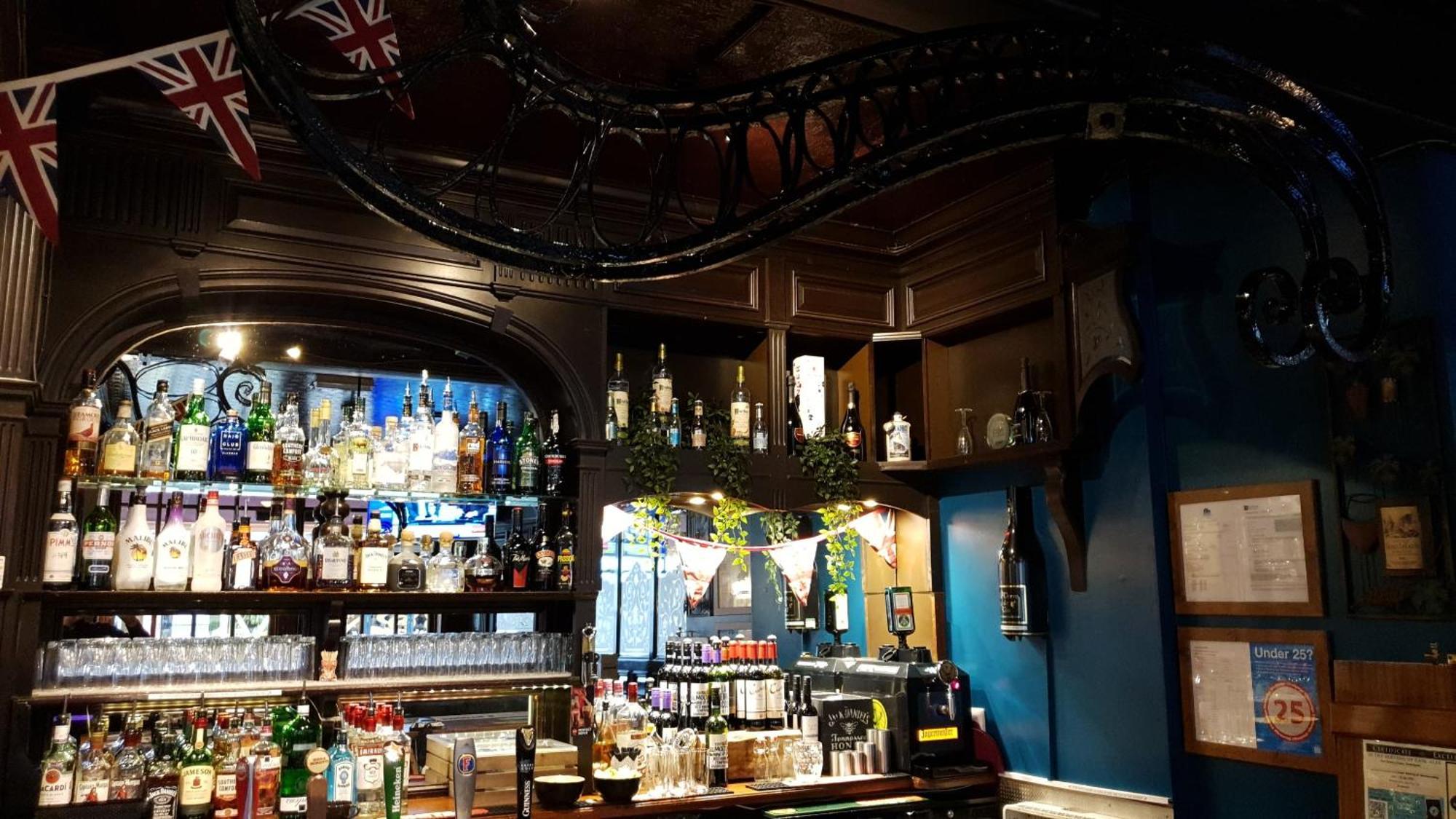 The Grapes Pub Inn Southampton