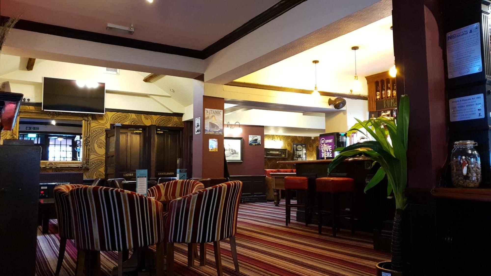 The Grapes Pub 3*