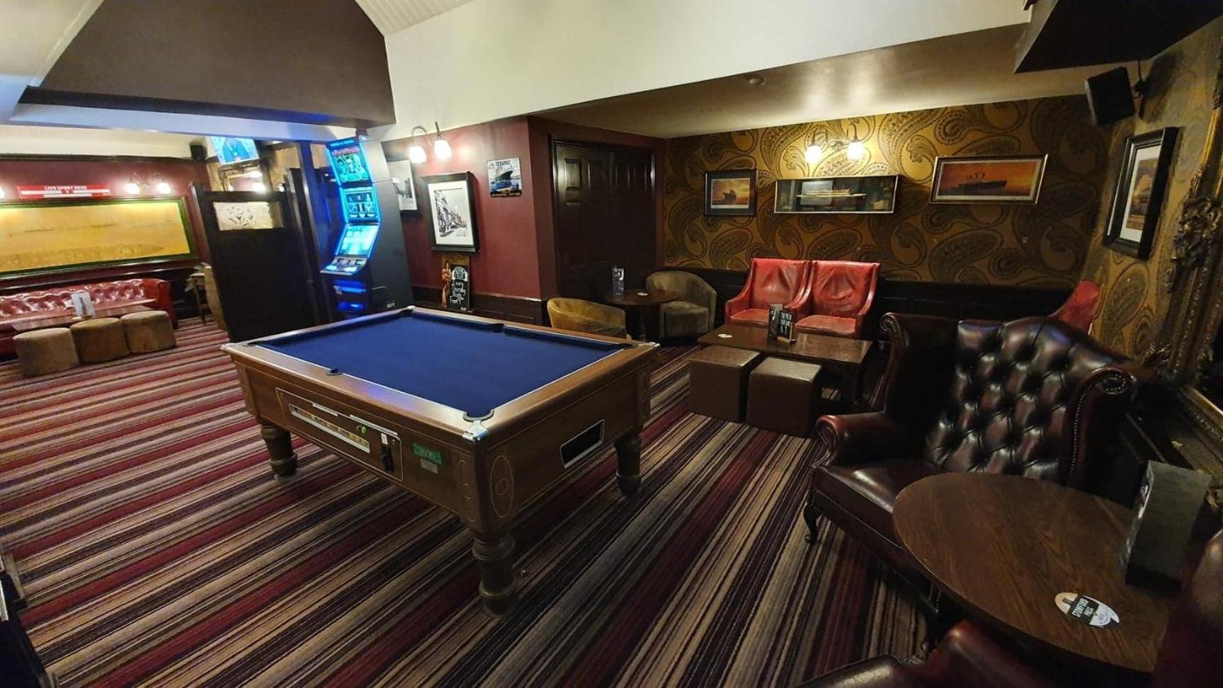 The Grapes Pub 3*