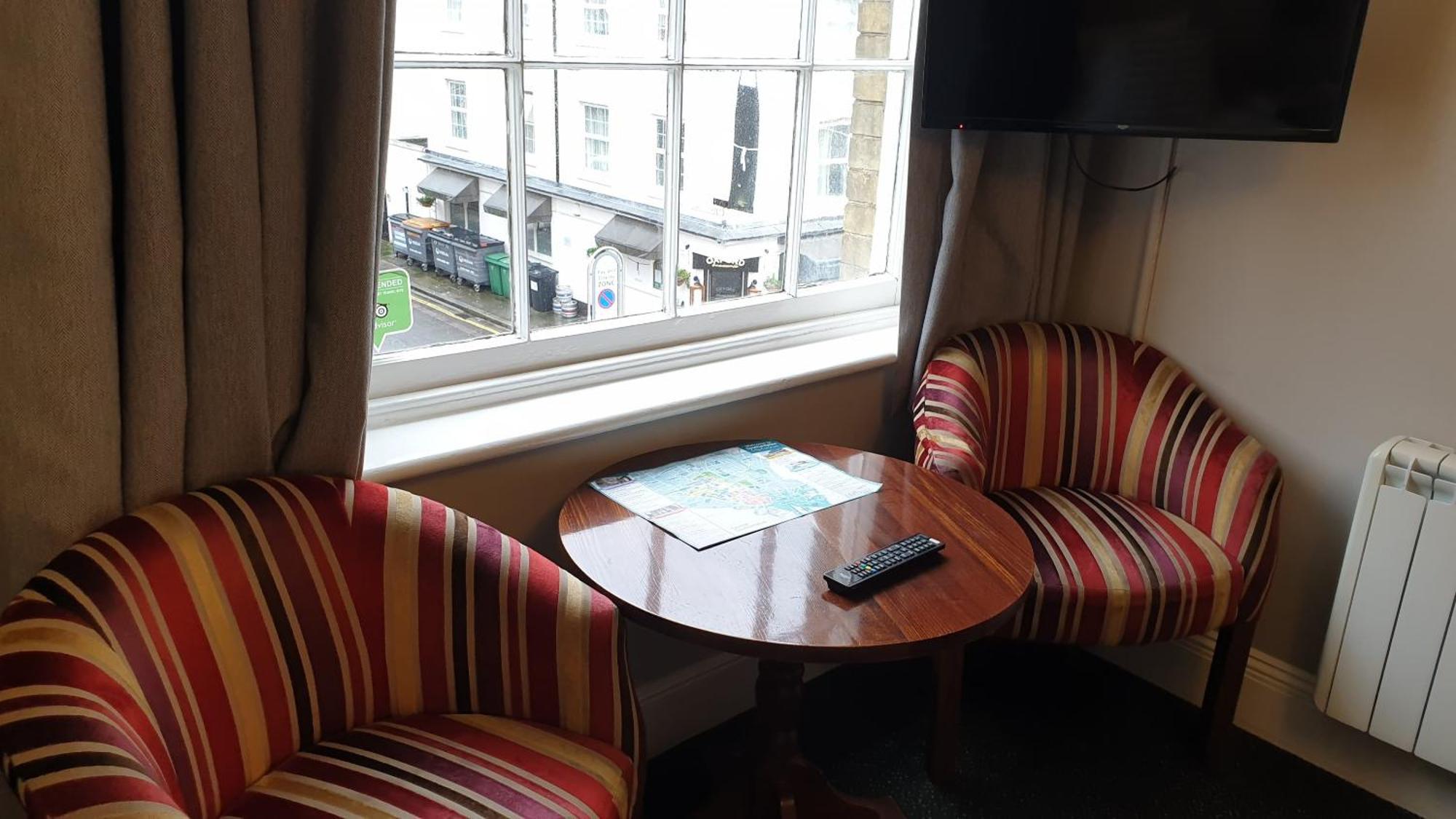 The Grapes Pub