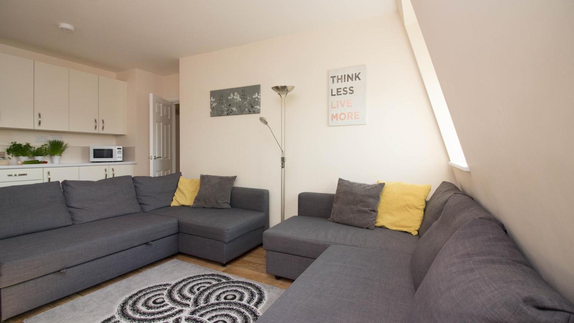 Apartment Stayzo Premiere Serviced Accommodation-17 *