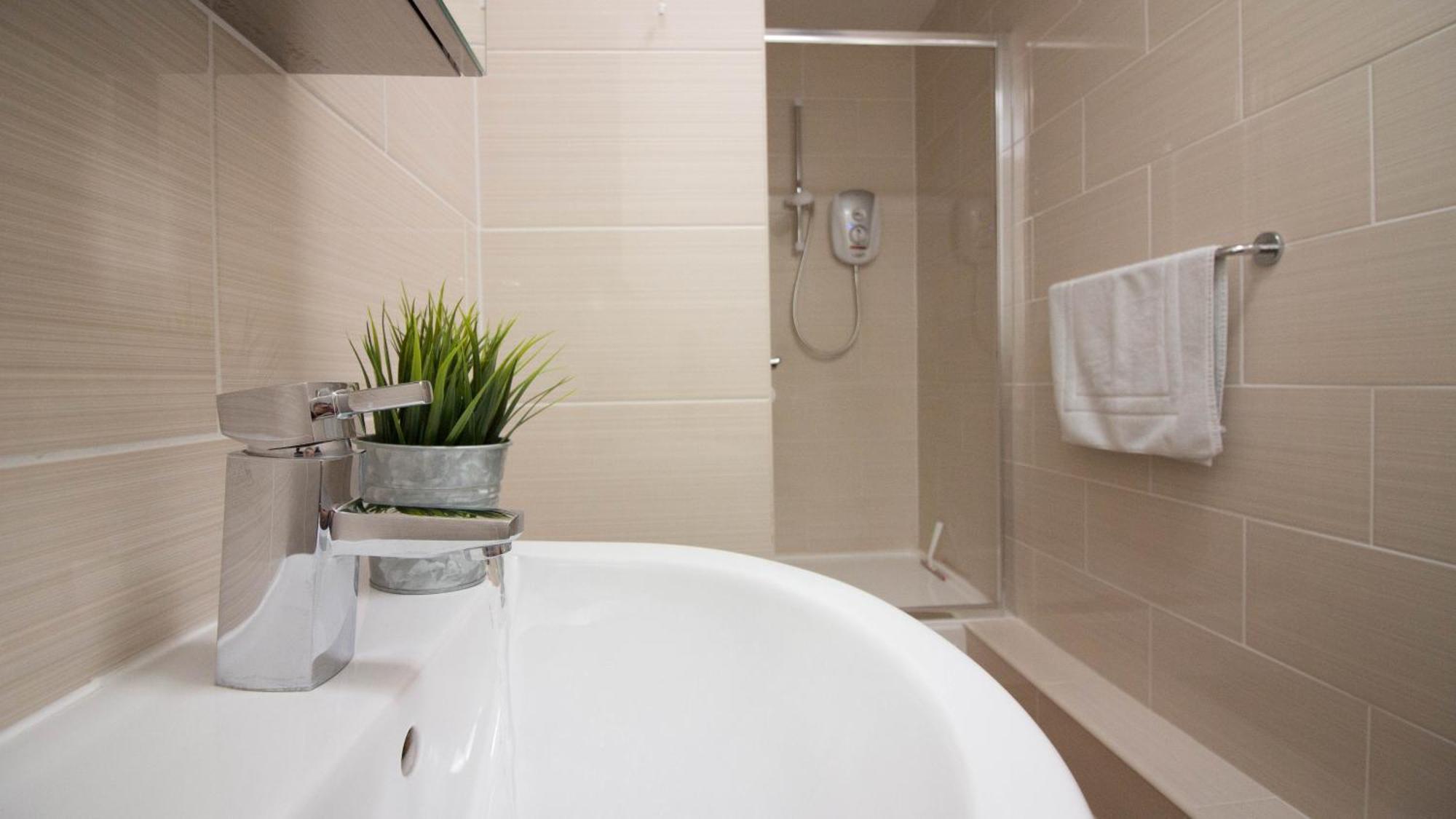 Stayzo Premiere Serviced Accommodation-17 * Southampton